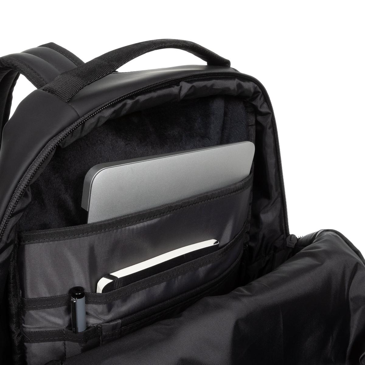 product/e/a/eastpak_ek0a5be91f5_9.jpg