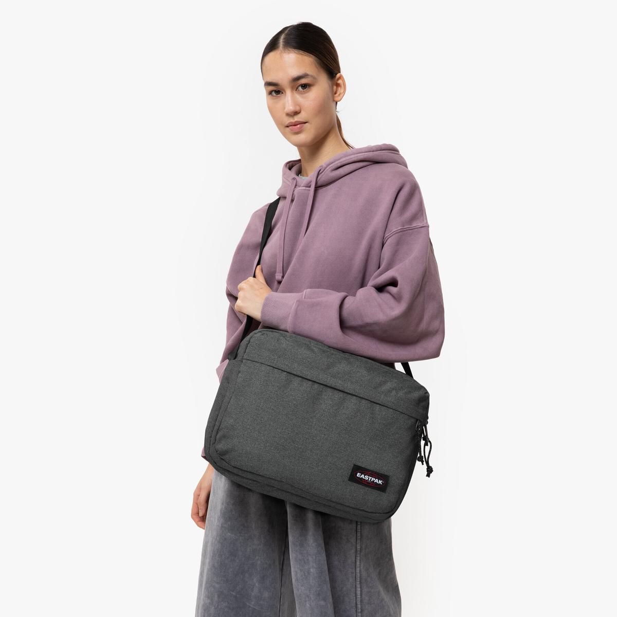 product/e/a/eastpak_ek0a5bir77h_black-denim_5.jpg