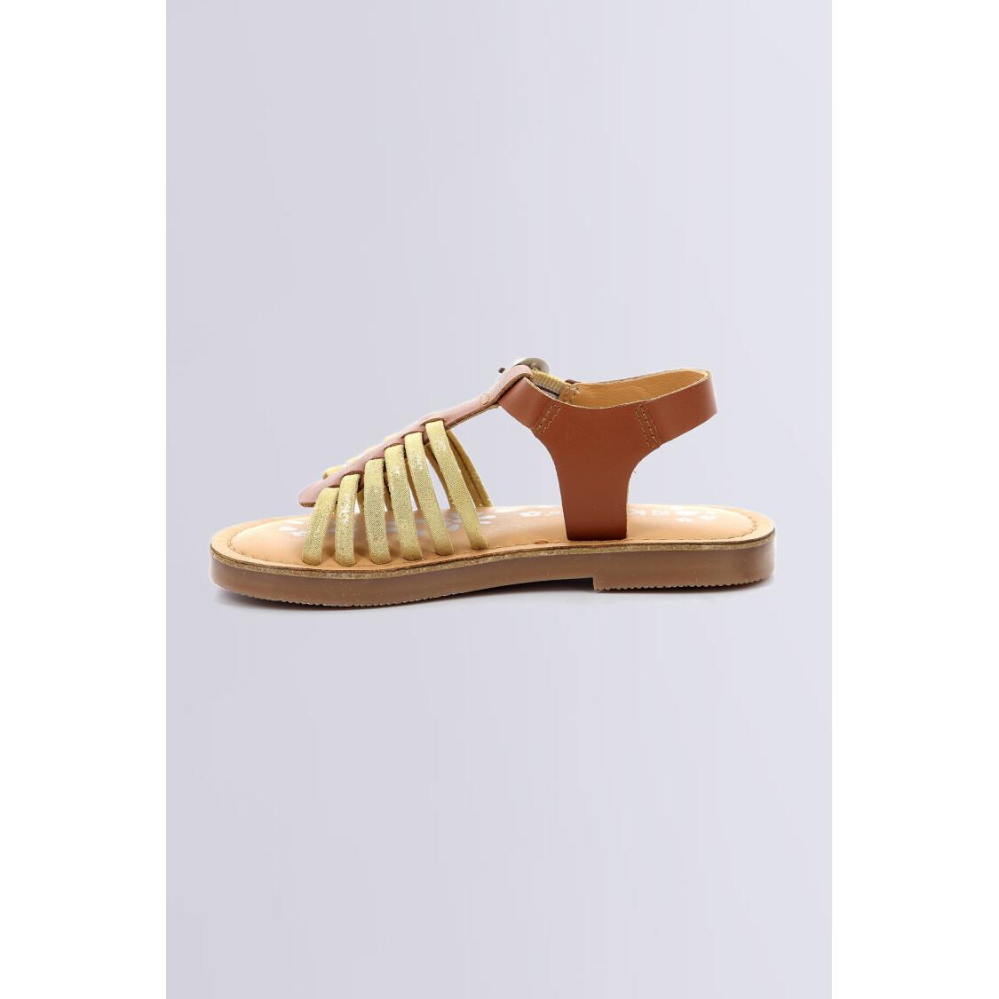 product/k/i/kickers_959980-30-116_camel-or_2.jpg