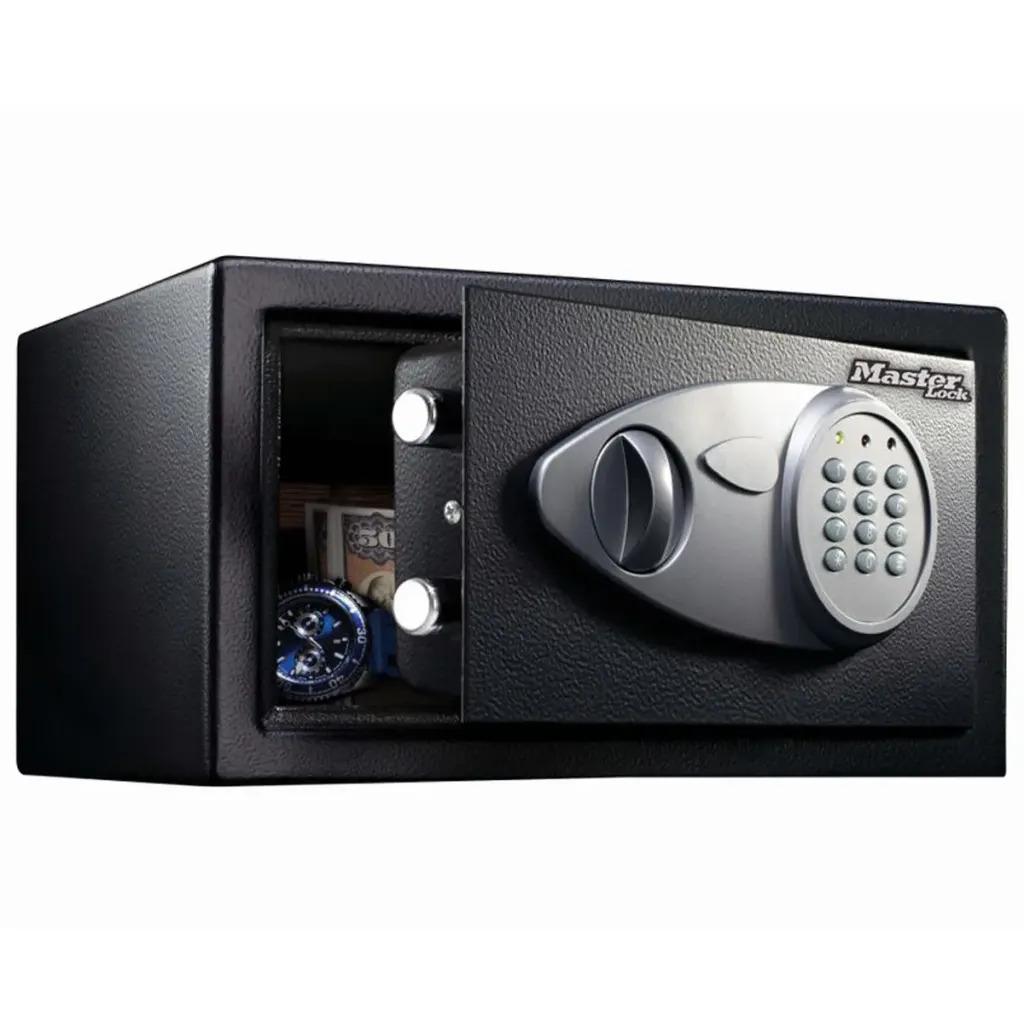 product/m/a/master-lock_403284_noir-gris_1.jpg