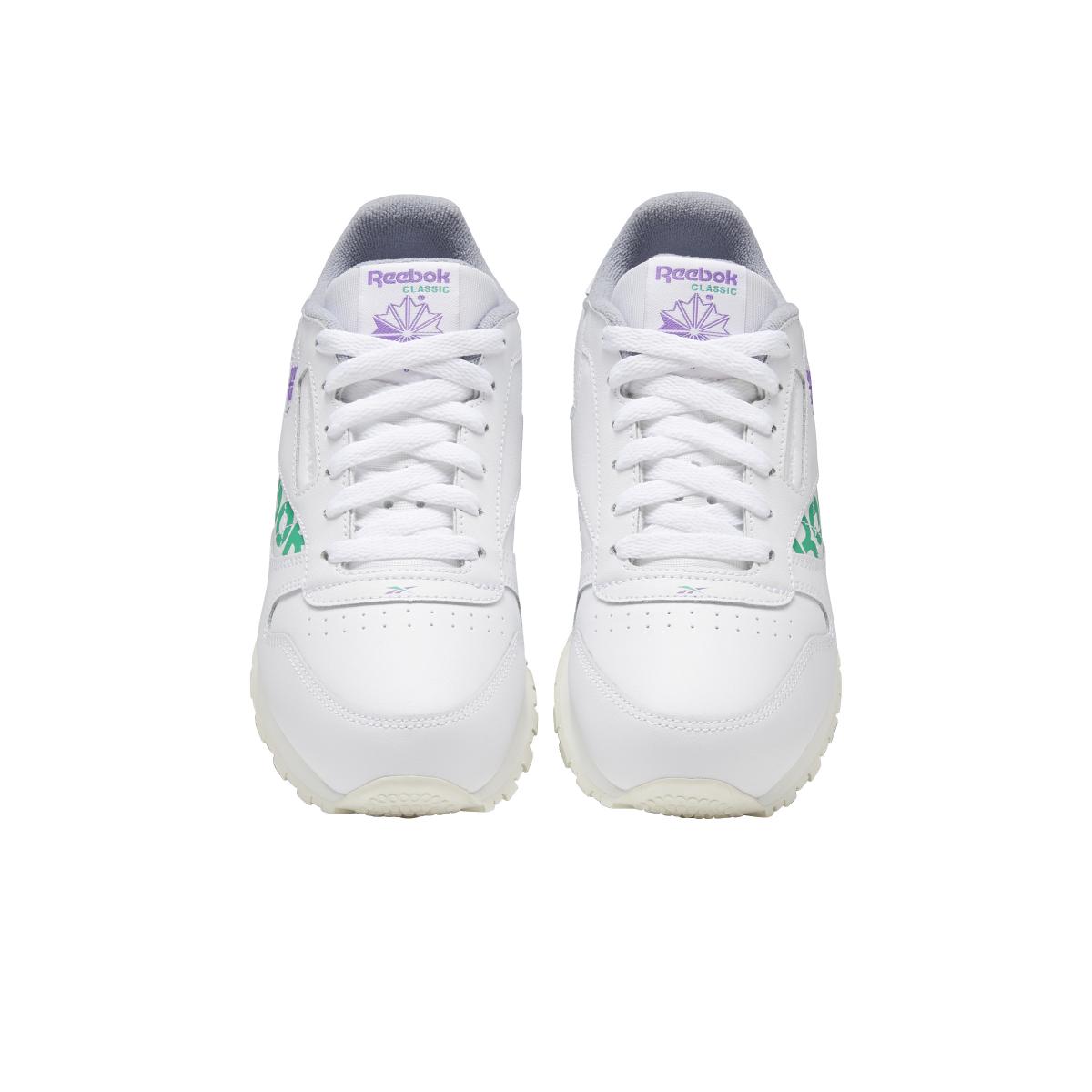 product/r/e/reebok-classics_dv9598_2_footwear_photography_top_portrait_view_white_000.jpg
