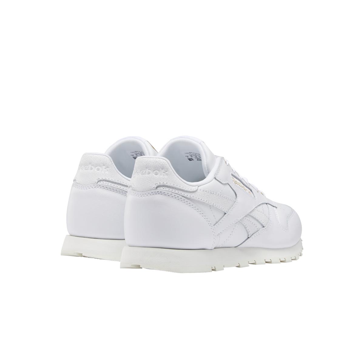 product/r/e/reebok-classics_dv9631_6_footwear_photography_back_lateral_top_view_white_000.jpg