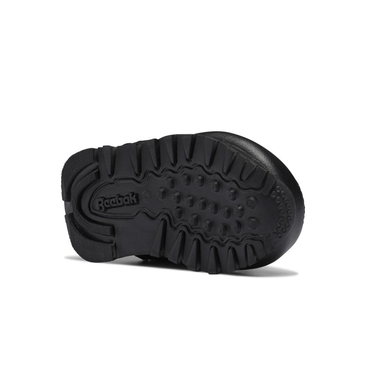 product/r/e/reebok-classics_fz2094_3_footwear_photography_bottom_view_white_000.jpg