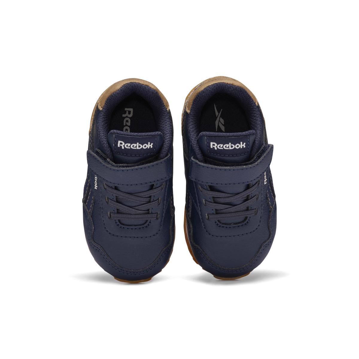 product/r/e/reebok-classics_g58319_2_footwear_photography_top_portrait_view_white_000.jpg