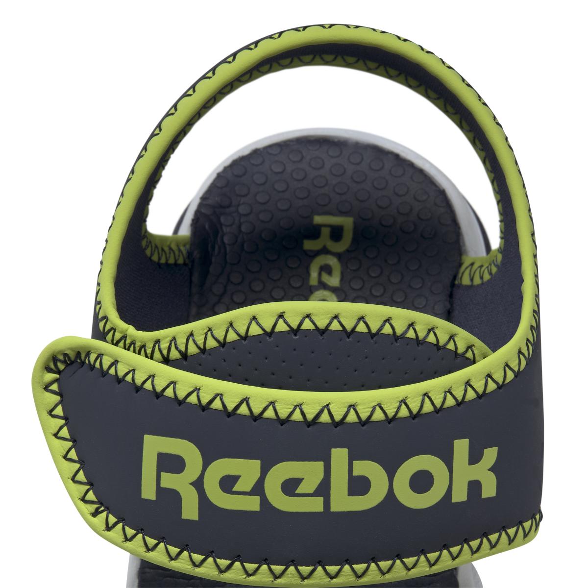 product/r/e/reebok_gw0023_7_footwear_photography_detail_view_1_white_000.jpg
