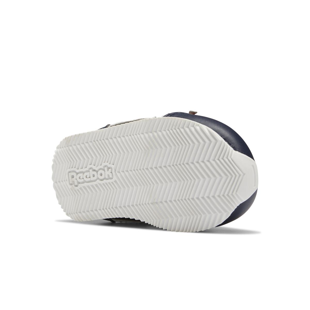 product/r/e/reebok_gw7760_3_footwear_photography_bottom_view_white_000.jpg