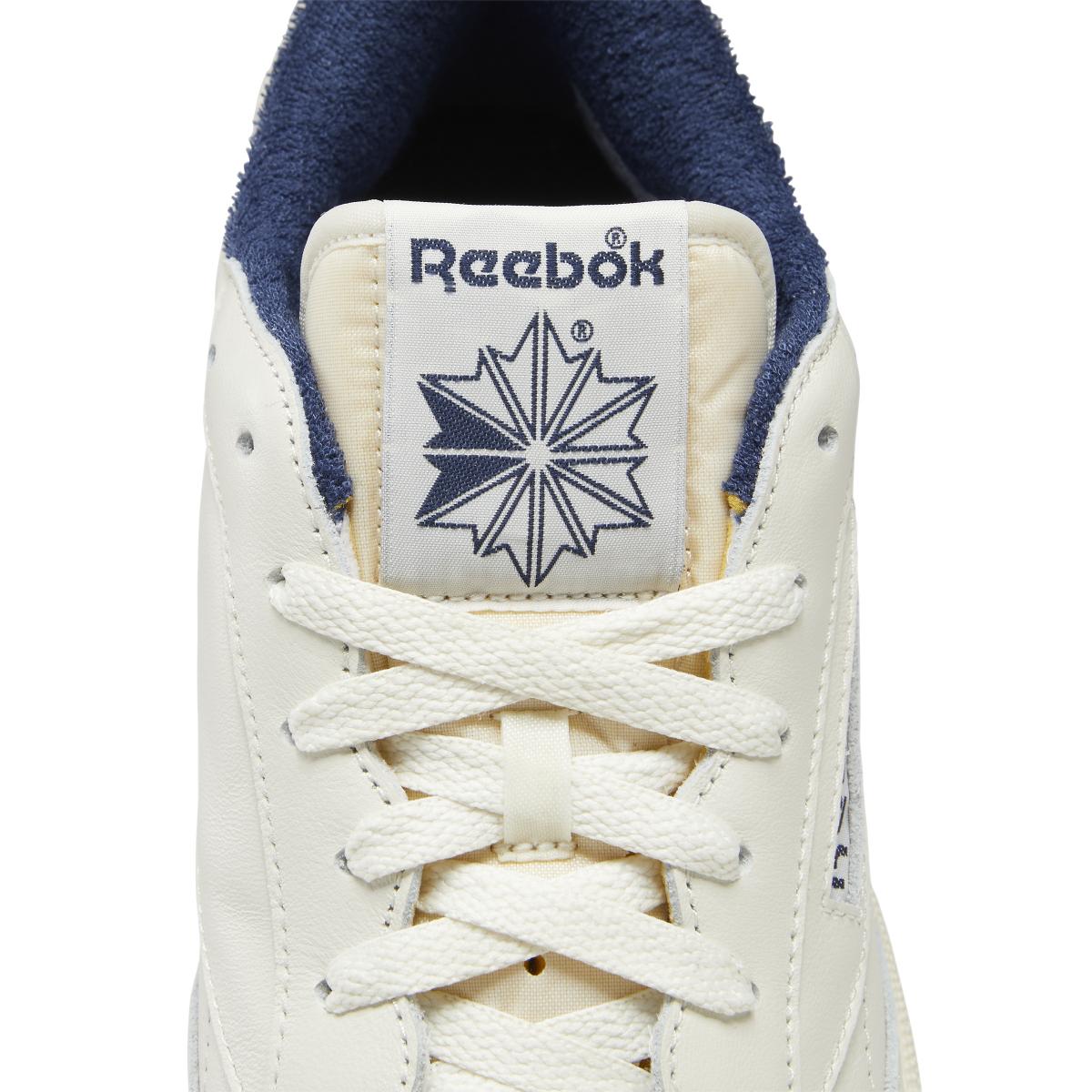 product/r/e/reebok_gx3683_7_footwear_photography_detail_view_1_white.jpg
