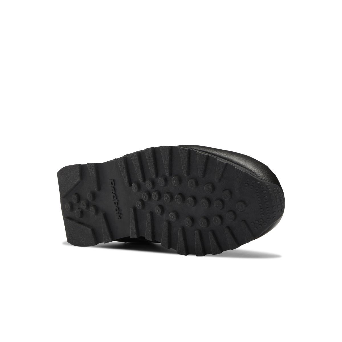 product/r/e/reebok_gy1728_3_footwear_photography_bottom_view_white_000.jpg