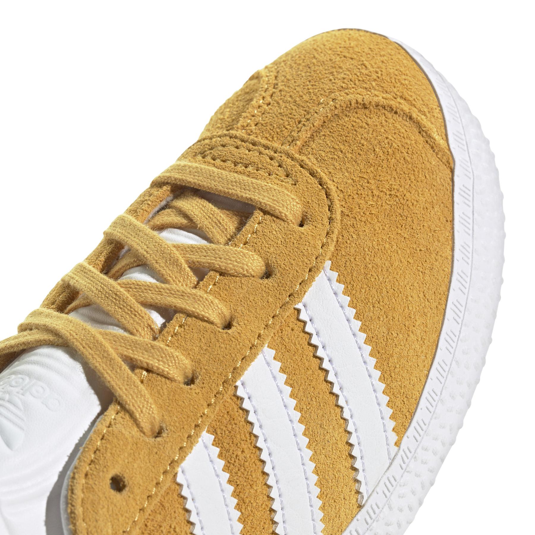 product/2/0/2025_08_adidas_if9808_9_footwear_photography_detail_view_2_white.jpg