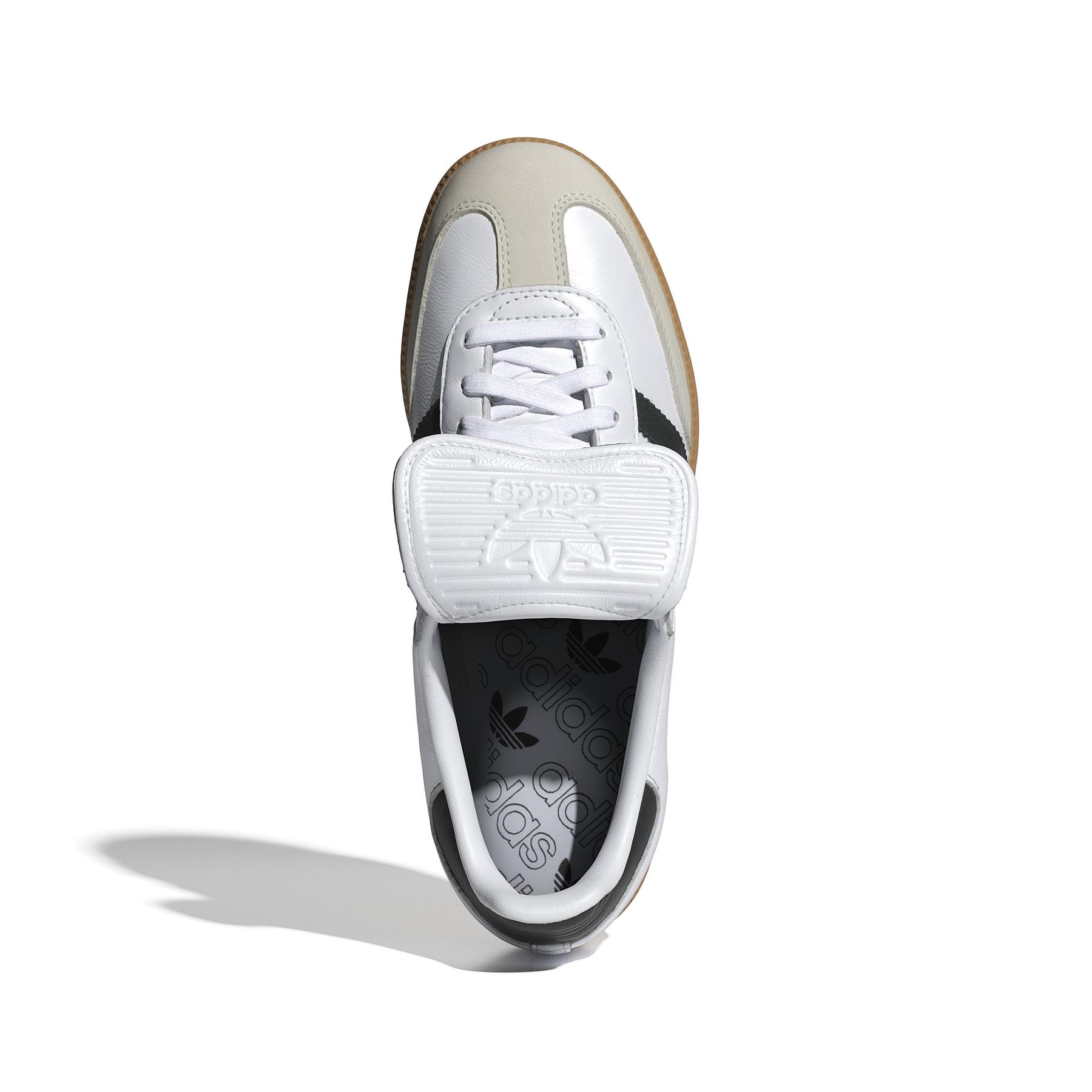 product/2/0/2025_08_adidas_ig4279_3_footwear_photography_top_portrait_view_white.jpg