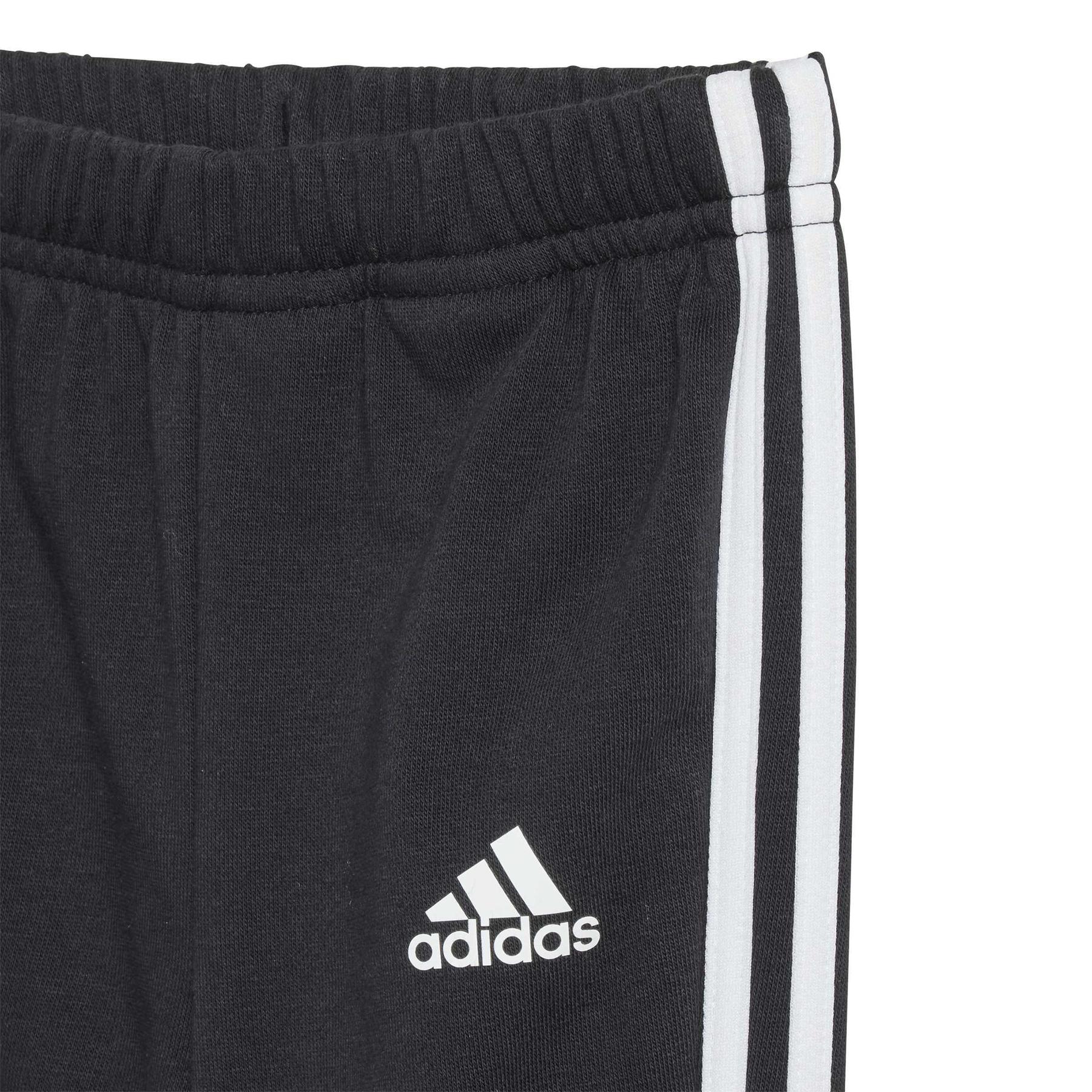product/2/0/2025_09_adidas_iq4115_5_apparel_photography_detail_view_3_white.jpg