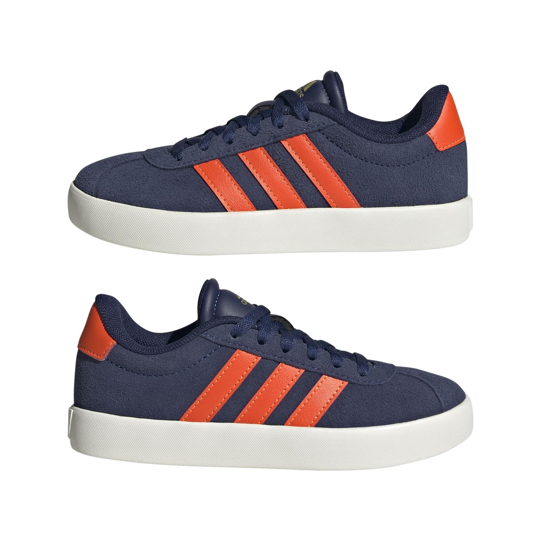 product/2/0/2025_adidas_jr2213_10_footwear_photography_mirrored_pair_view_white.jpg