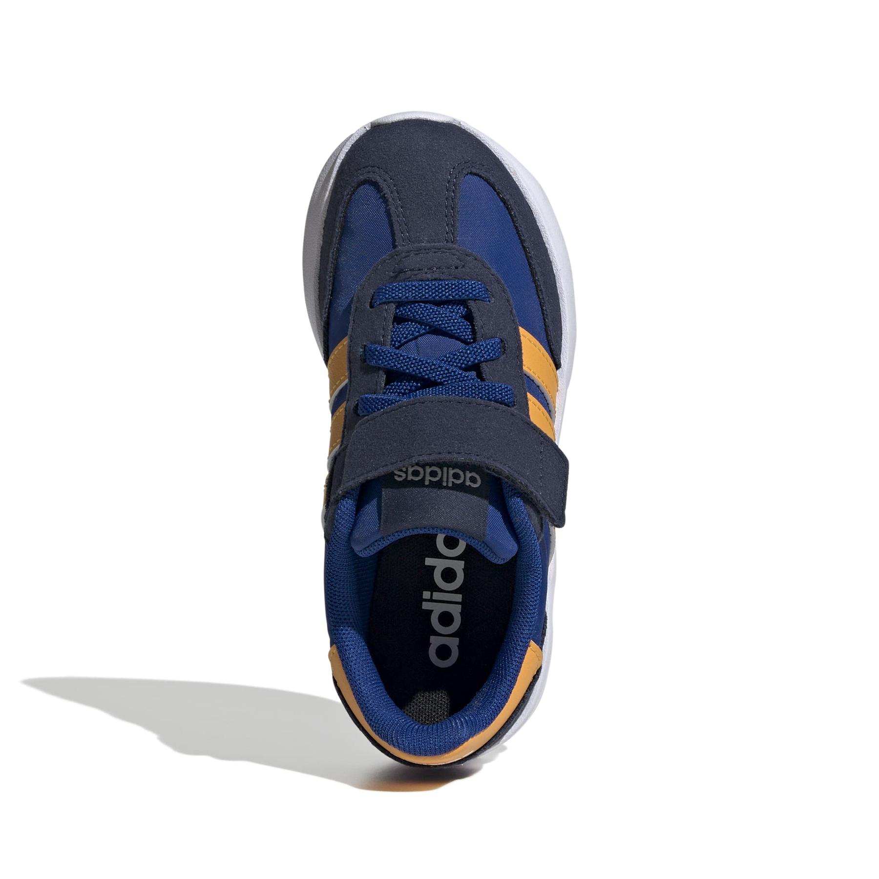 product/2/0/2025_adidas_js3670_3_footwear_photography_top_portrait_view_white.jpg