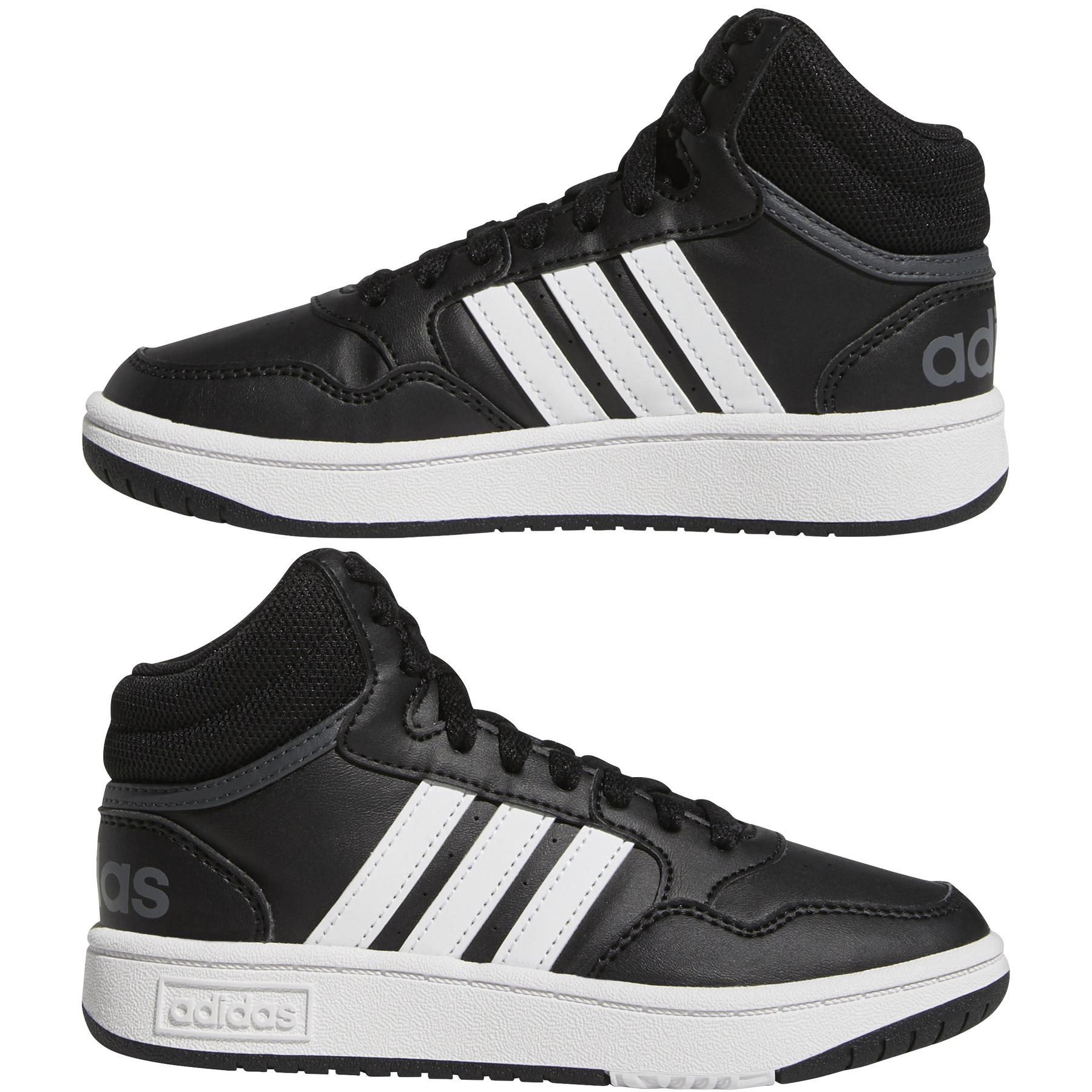 product/a/d/adidas-originals_gw0402_10_footwear_photography_mirrored_pair_view_white.jpg