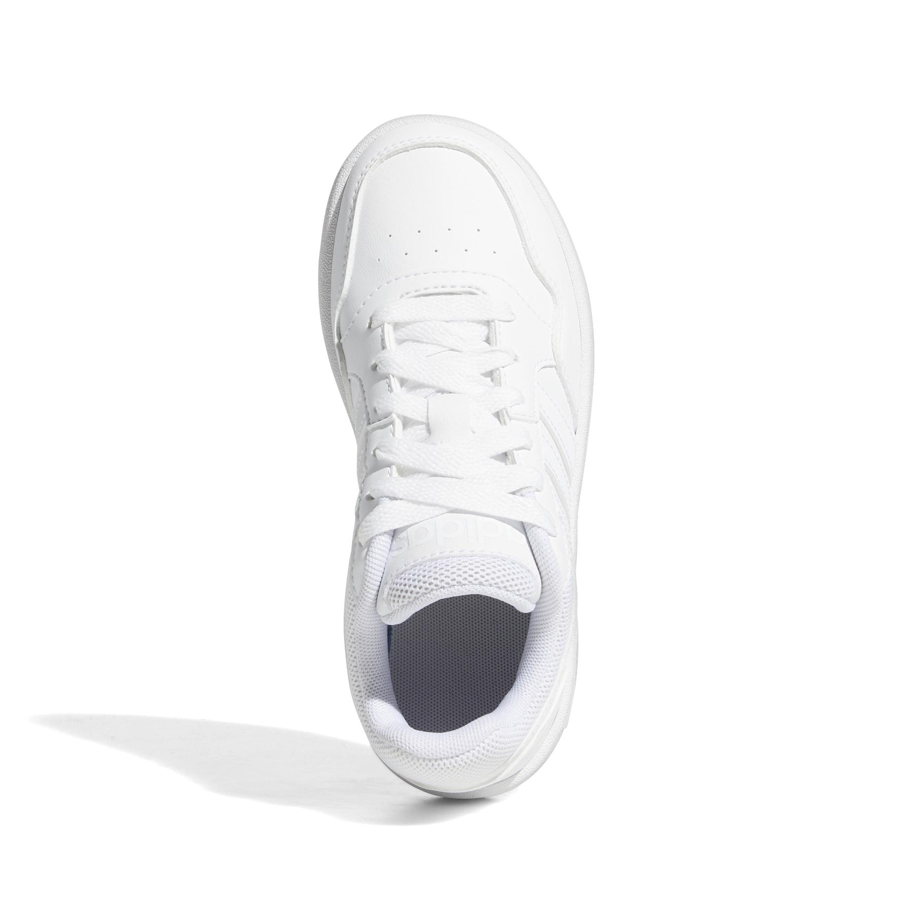 product/a/d/adidas-originals_gw0433_3_footwear_photography_top_portrait_view_white_000.jpg