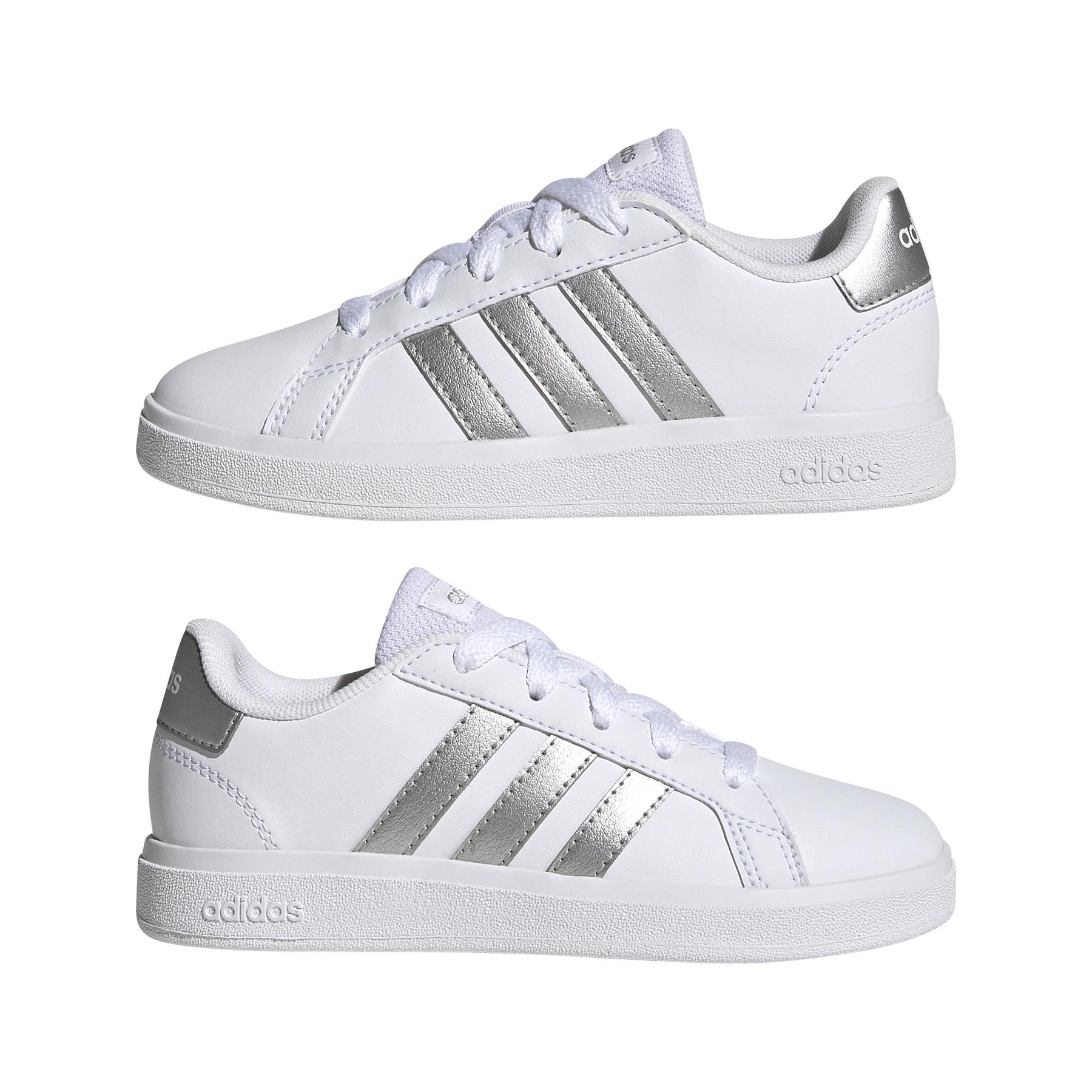 product/a/d/adidas-originals_gw6506_10_footwear_photography_mirrored_pair_view_white_000.jpg