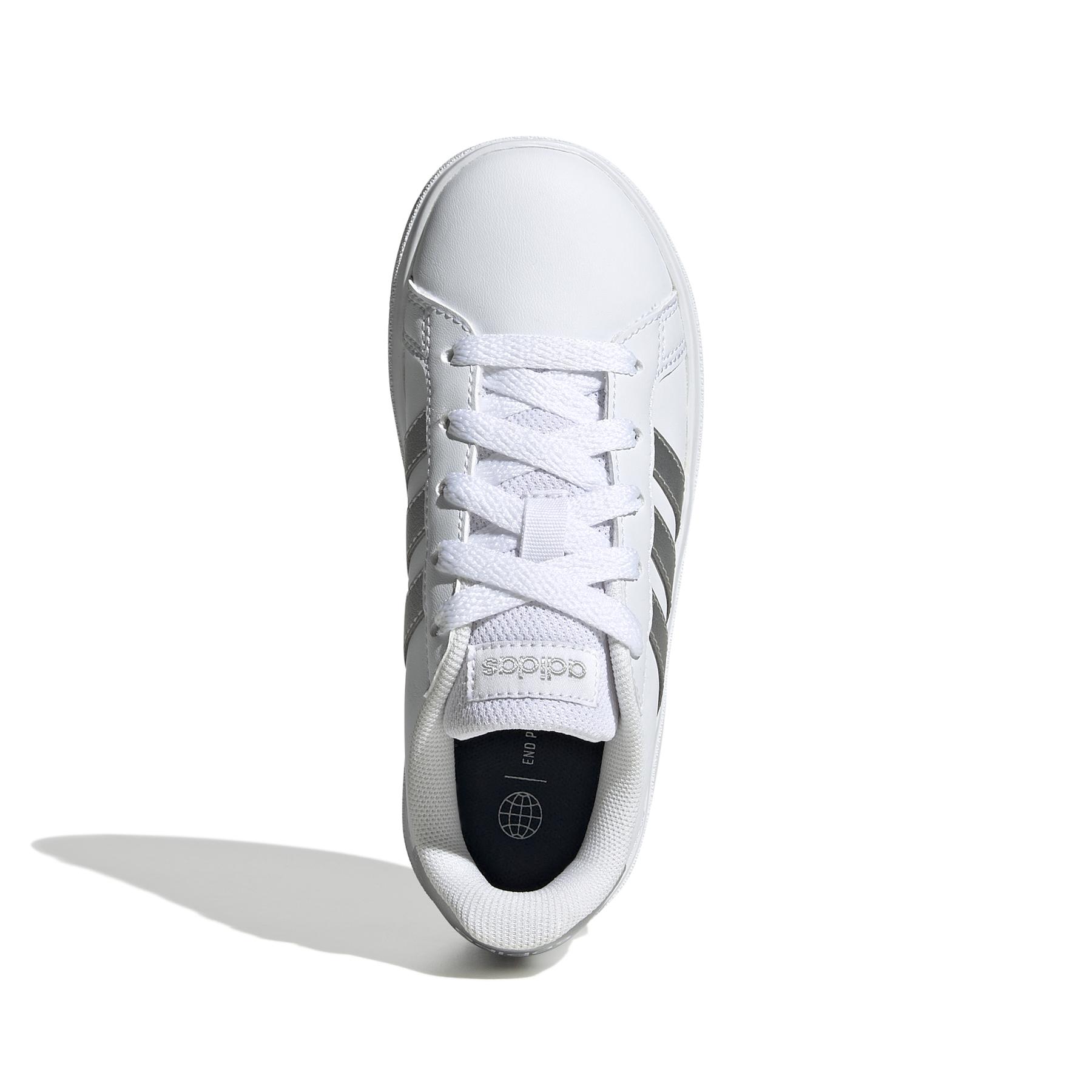 product/a/d/adidas-originals_gw6506_3_footwear_photography_top_portrait_view_white_000.jpg