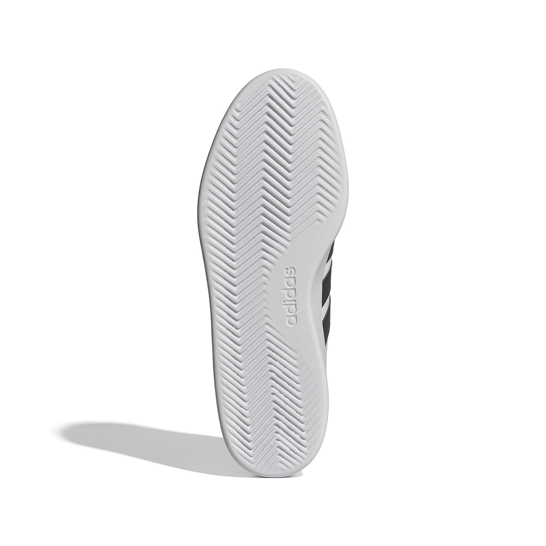product/a/d/adidas-originals_jr3547_4_footwear_photography_bottom_view_white.jpg