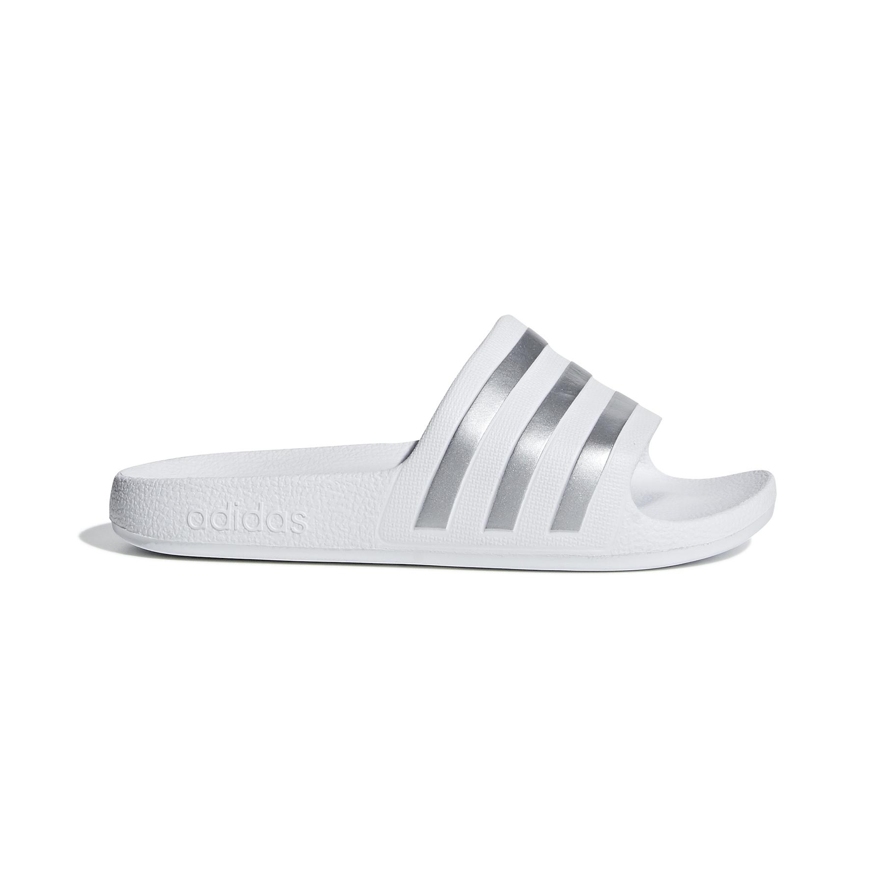 product/a/d/adidas_f35555_1_footwear_photography_side_lateral_center_view_white-nw112824.jpg