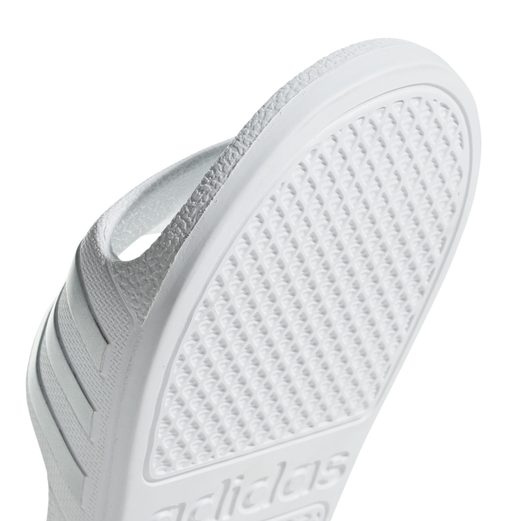 product/a/d/adidas_f35555_8_footwear_photography_detail_view_1_white-nw112824.jpg