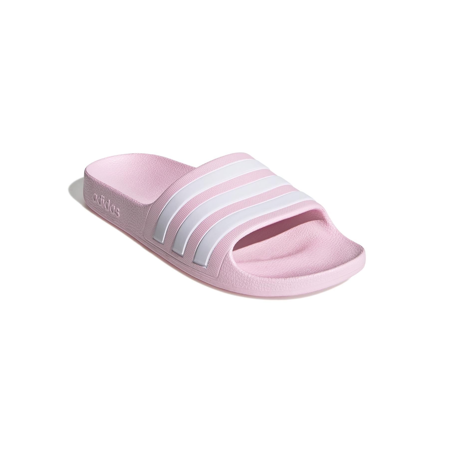product/a/d/adidas_fy8072_6_footwear_photography_front_lateral_top_view_white-new0201.jpg