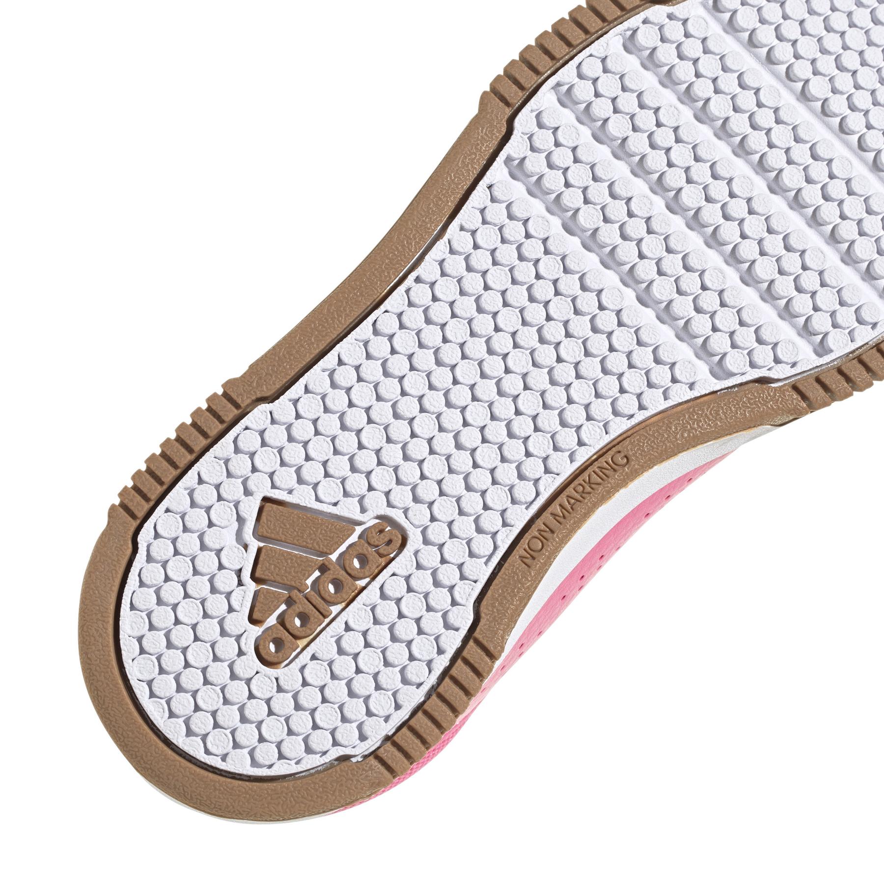 product/a/d/adidas_gw6443_9_footwear_photography_detail_view_2_white_000.jpg