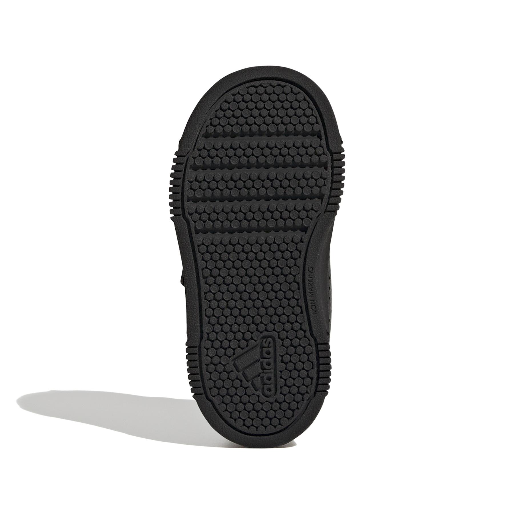 product/a/d/adidas_gw6455_4_footwear_photography_bottom_view_white_000.jpg