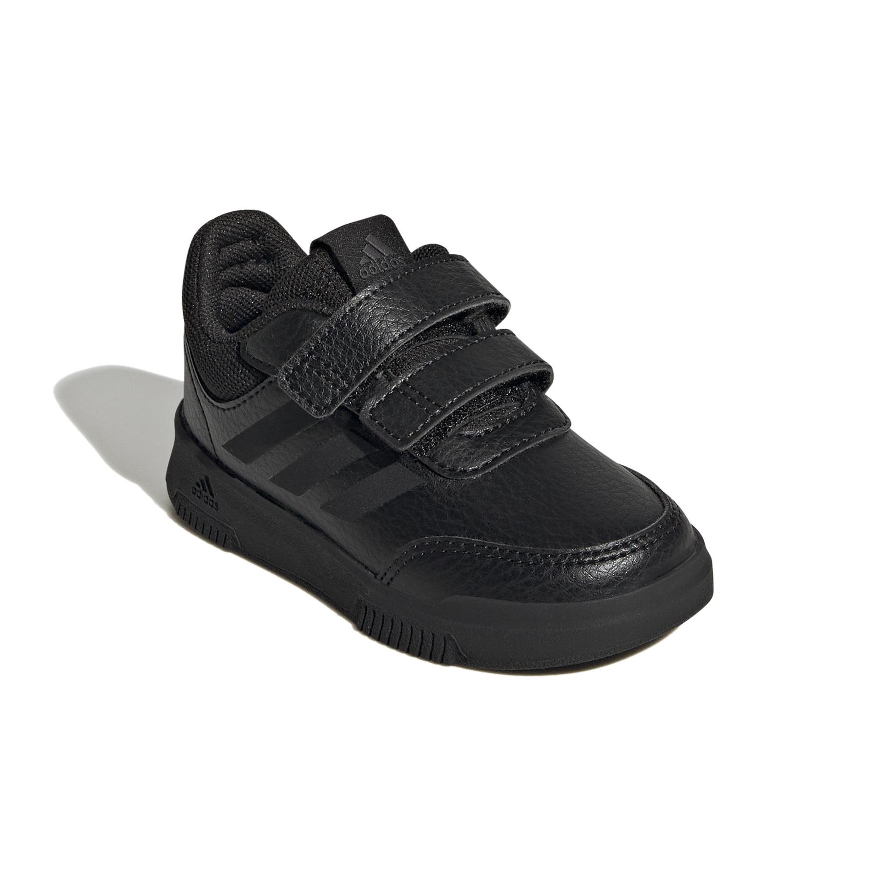 product/a/d/adidas_gw6455_6_footwear_photography_front_lateral_top_view_white_000.jpg