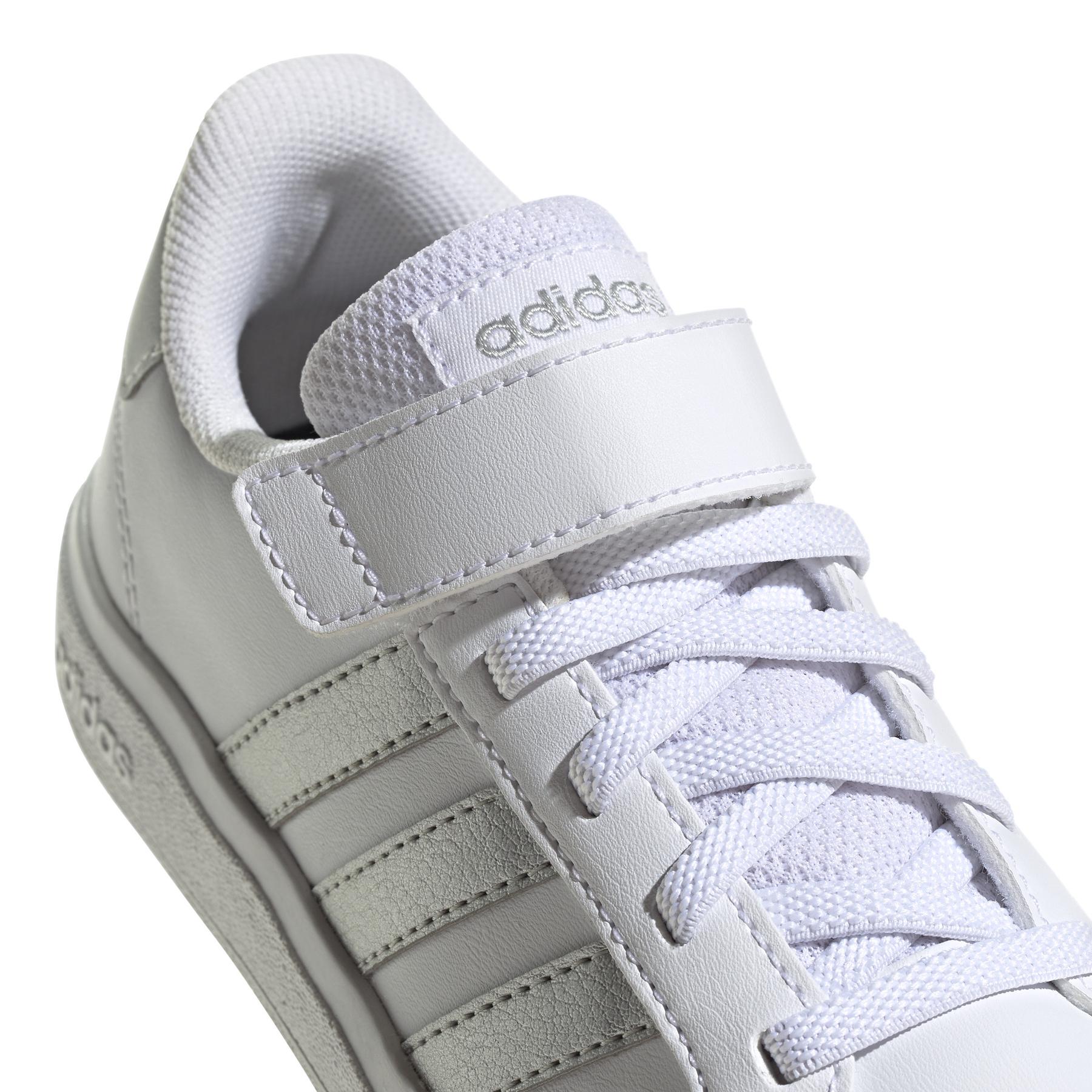 product/a/d/adidas_gw6516_8_footwear_photography_detail_view_1_white_000.jpg