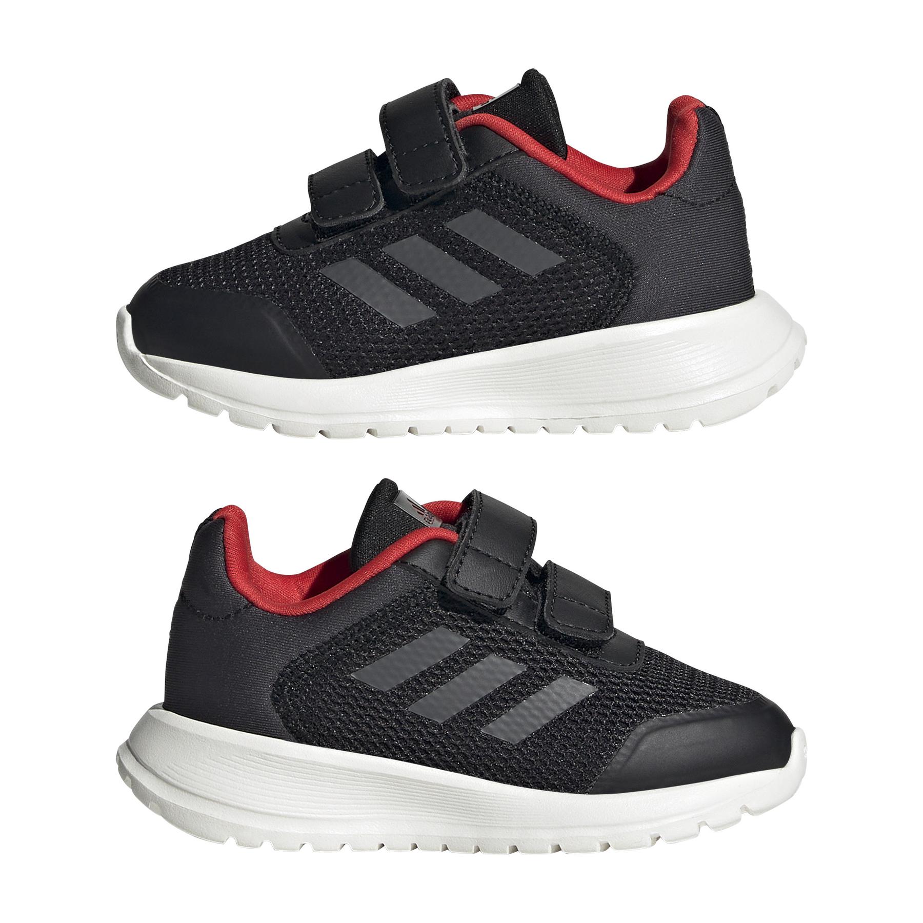 product/a/d/adidas_gz5857_10_footwear_photography_mirrored_pair_view_white_000.jpg