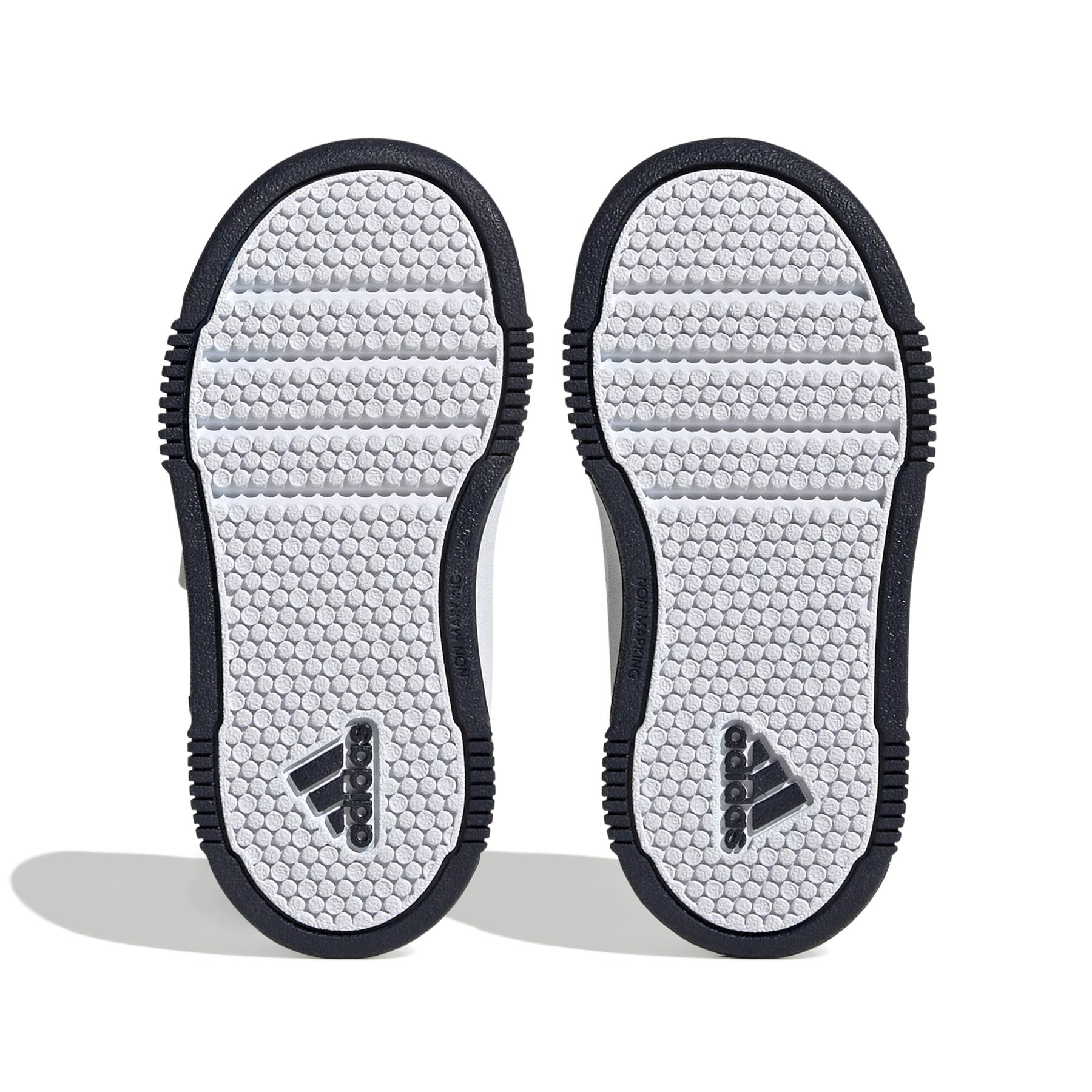 product/a/d/adidas_h06302_4_footwear_photography_bottom_view_white_000.jpg