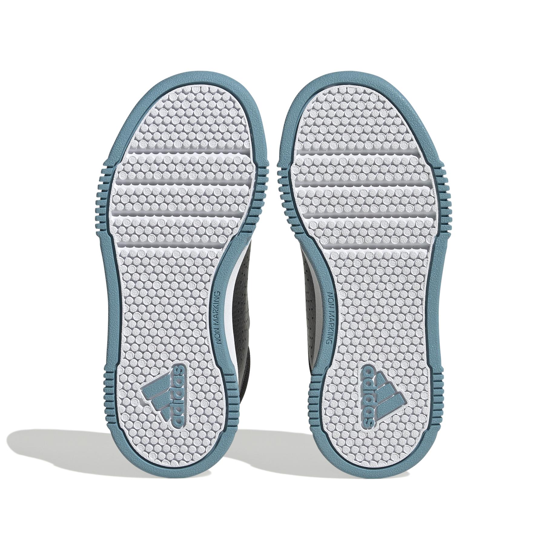 product/a/d/adidas_h06310_4_footwear_photography_bottom_view_white.jpg