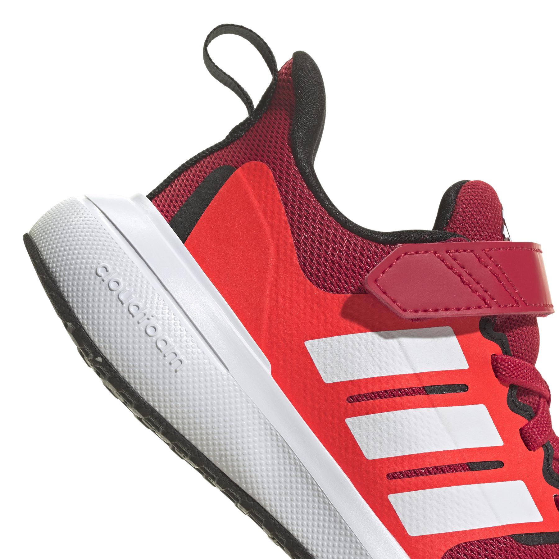 product/a/d/adidas_hp5445_8_footwear_photography_detail_view_1_white_000.jpg