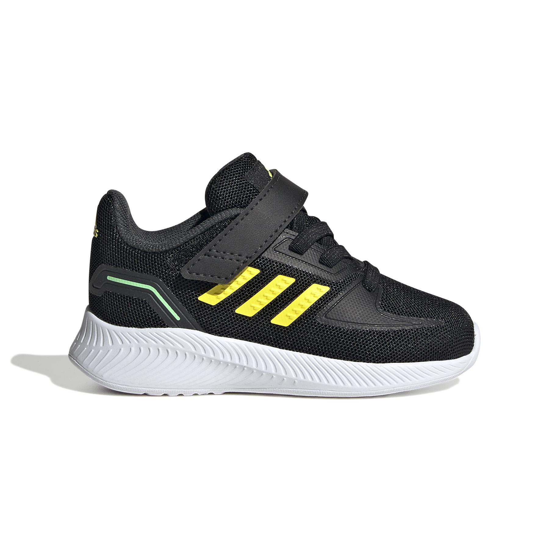 product/a/d/adidas_hr1400_1_footwear_photography_side_lateral_center_view_white_000.jpg