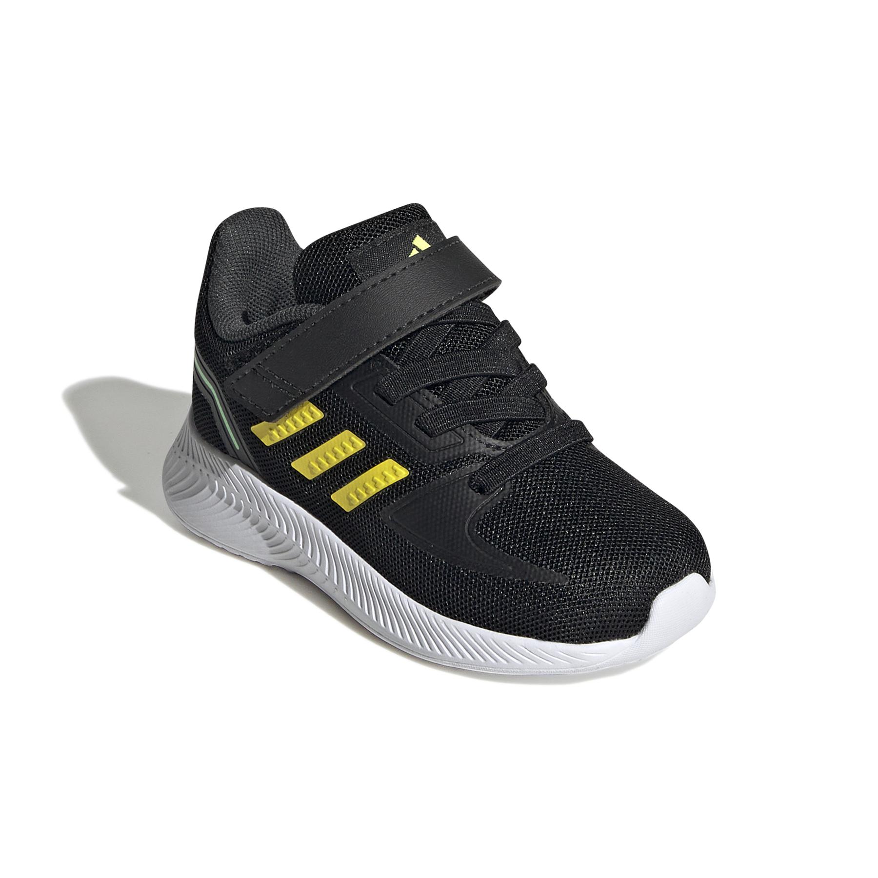 product/a/d/adidas_hr1400_6_footwear_photography_front_lateral_top_view_white_000.jpg
