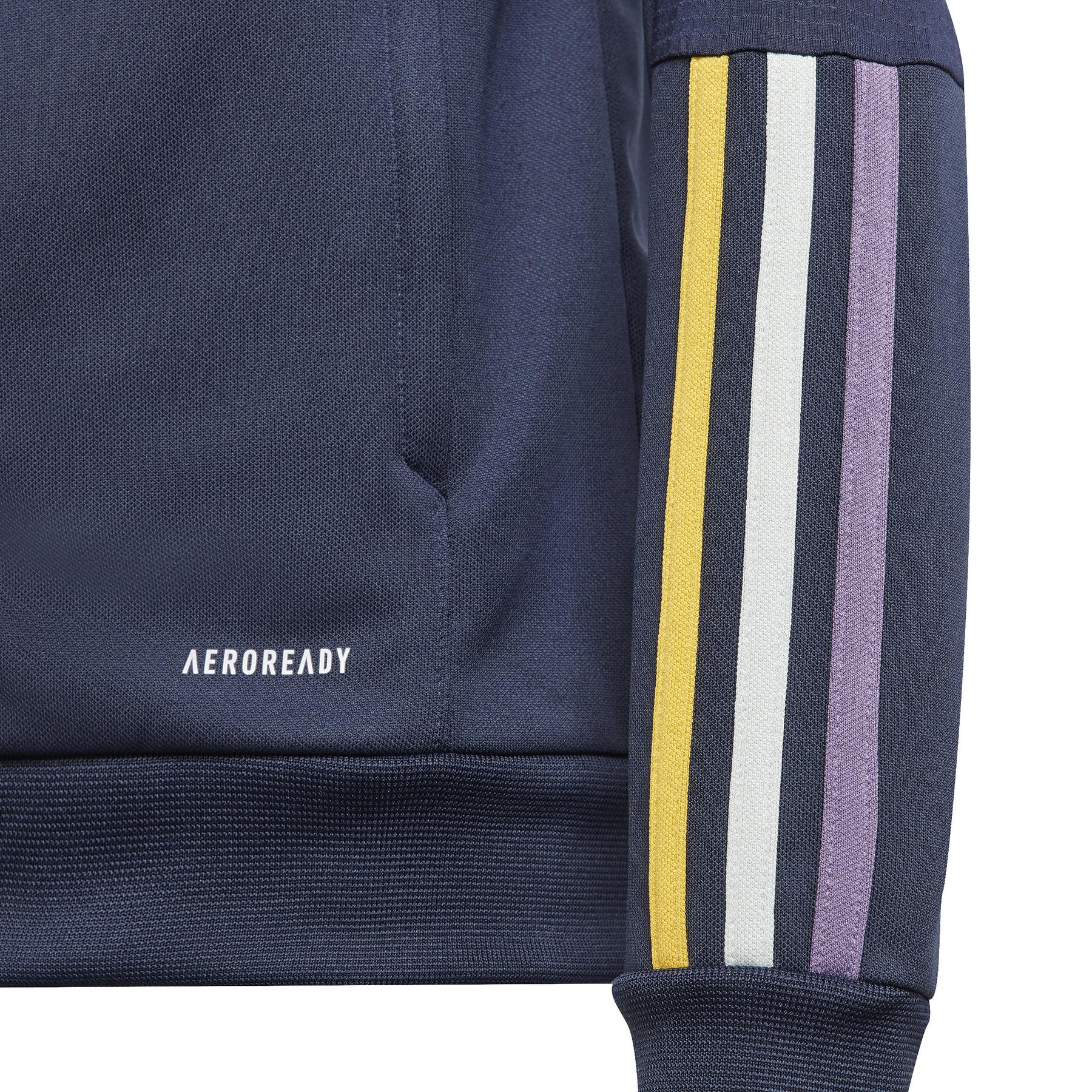 product/a/d/adidas_ib0841_7_apparel_photography_detail_view_2_white_bv.jpg