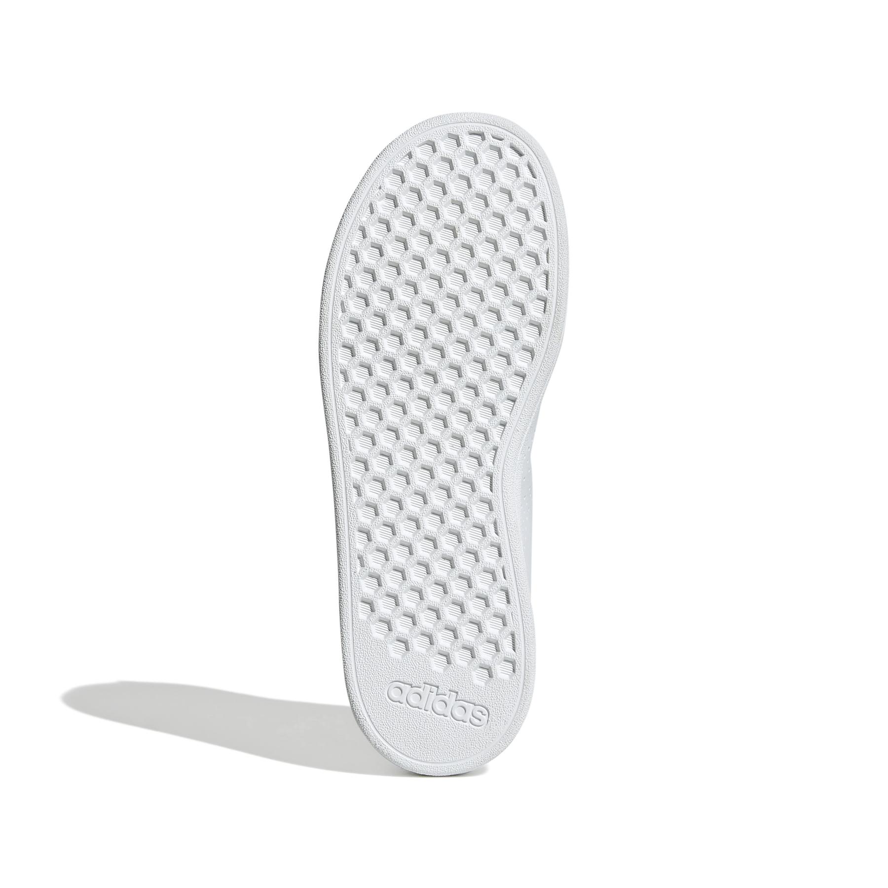 product/a/d/adidas_id3889_4_footwear_photography_bottom_view_white.jpg