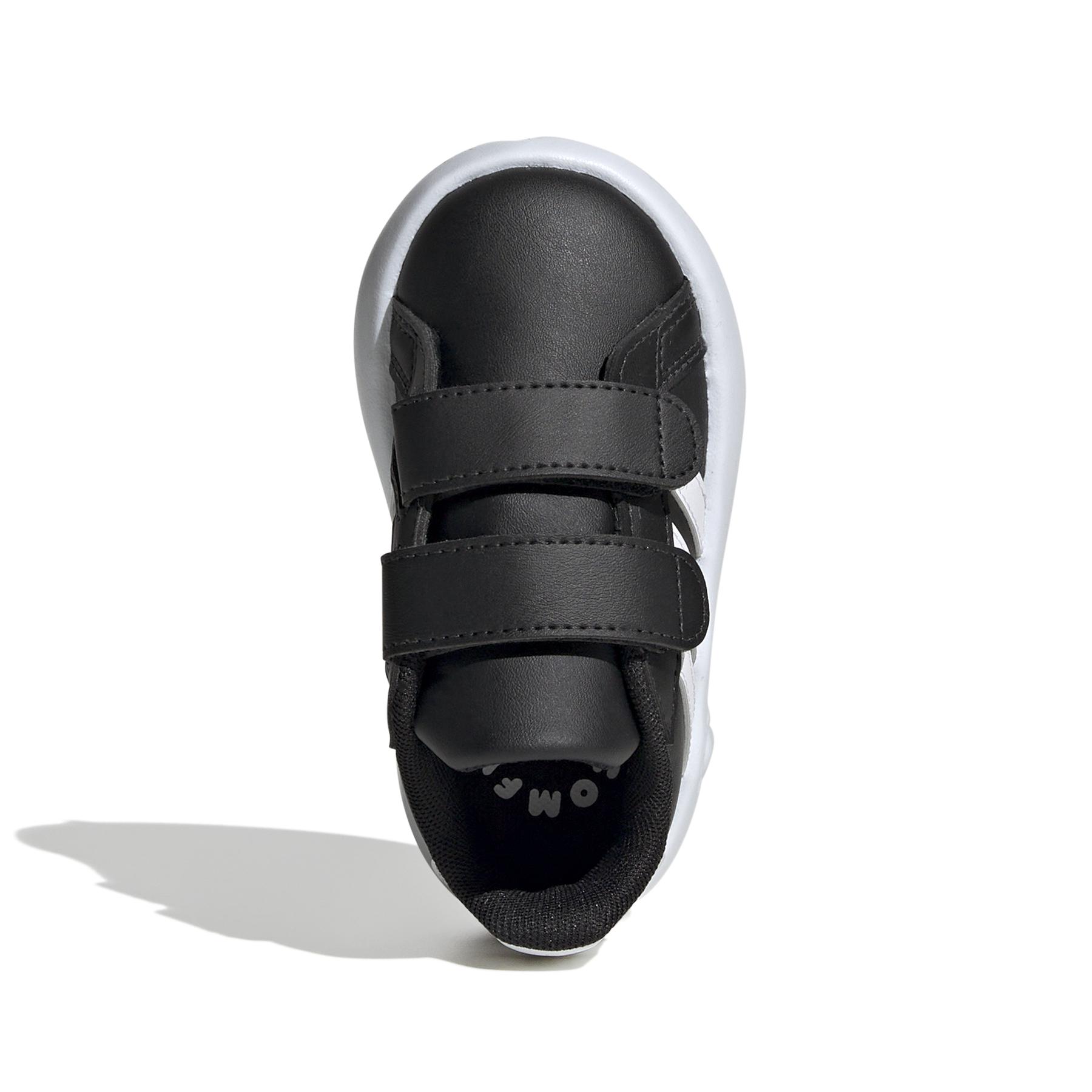 product/a/d/adidas_id5272_3_footwear_photography_top_portrait_view_white.jpg