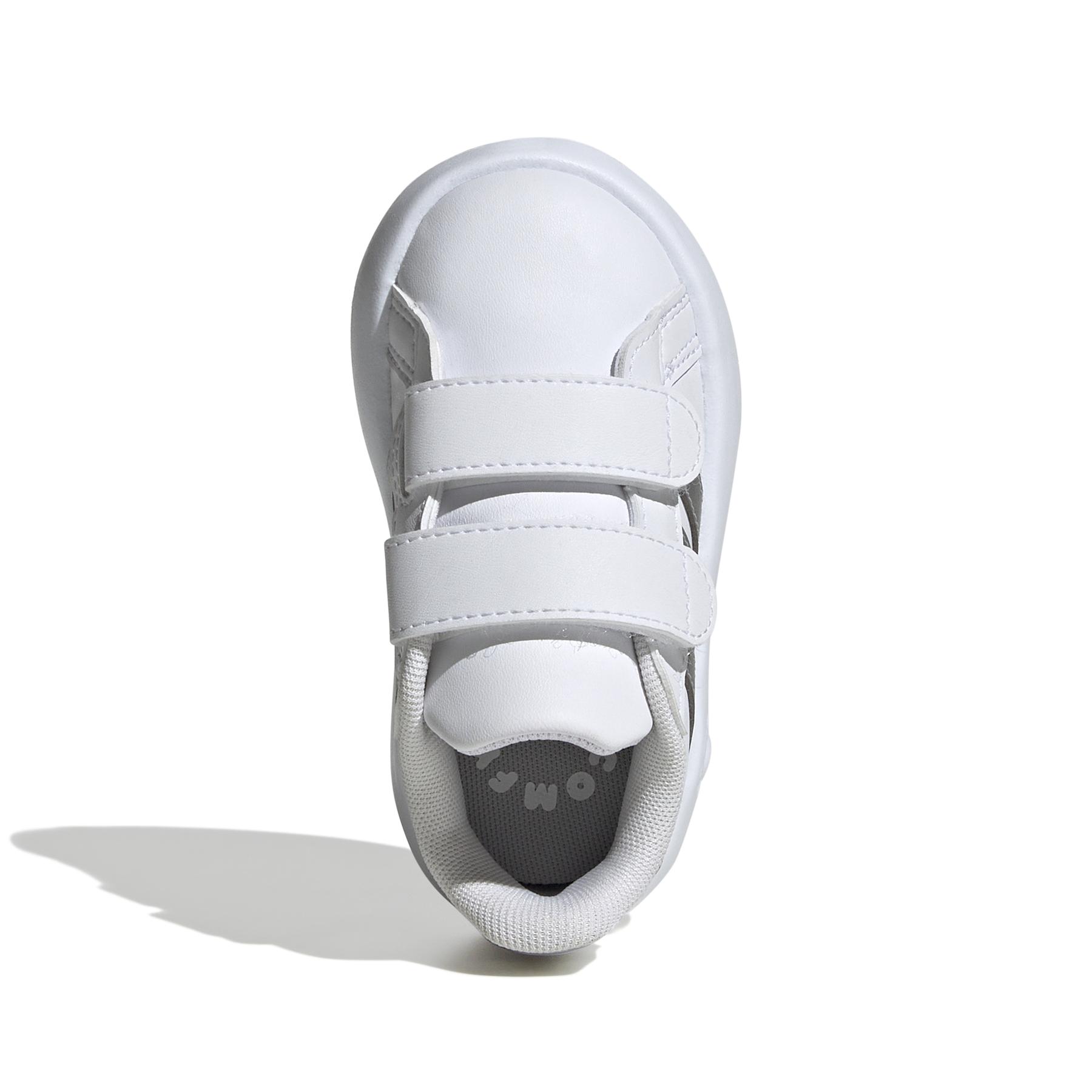 product/a/d/adidas_id5274_3_footwear_photography_top_portrait_view_white.jpg