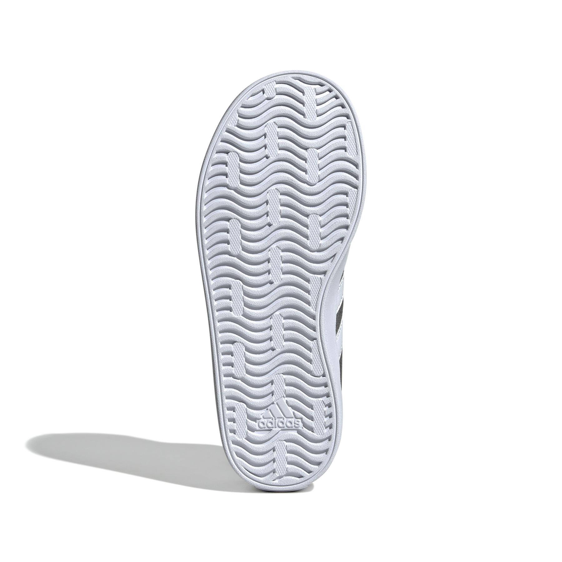 product/a/d/adidas_id9149_4_footwear_photography_bottom_view_white.jpg