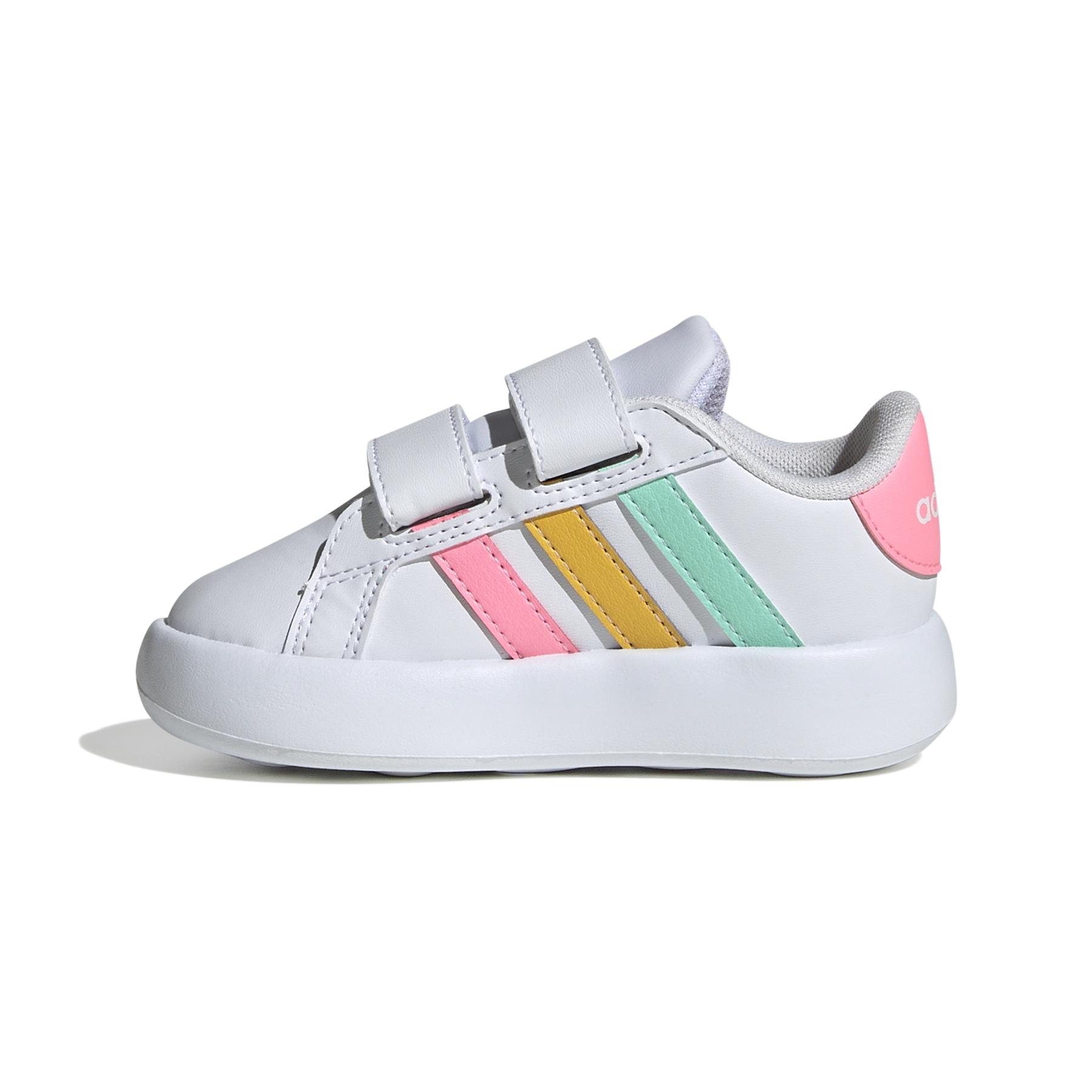 product/a/d/adidas_ie1371_5_footwear_photography_side_medial_center_view_white.jpg