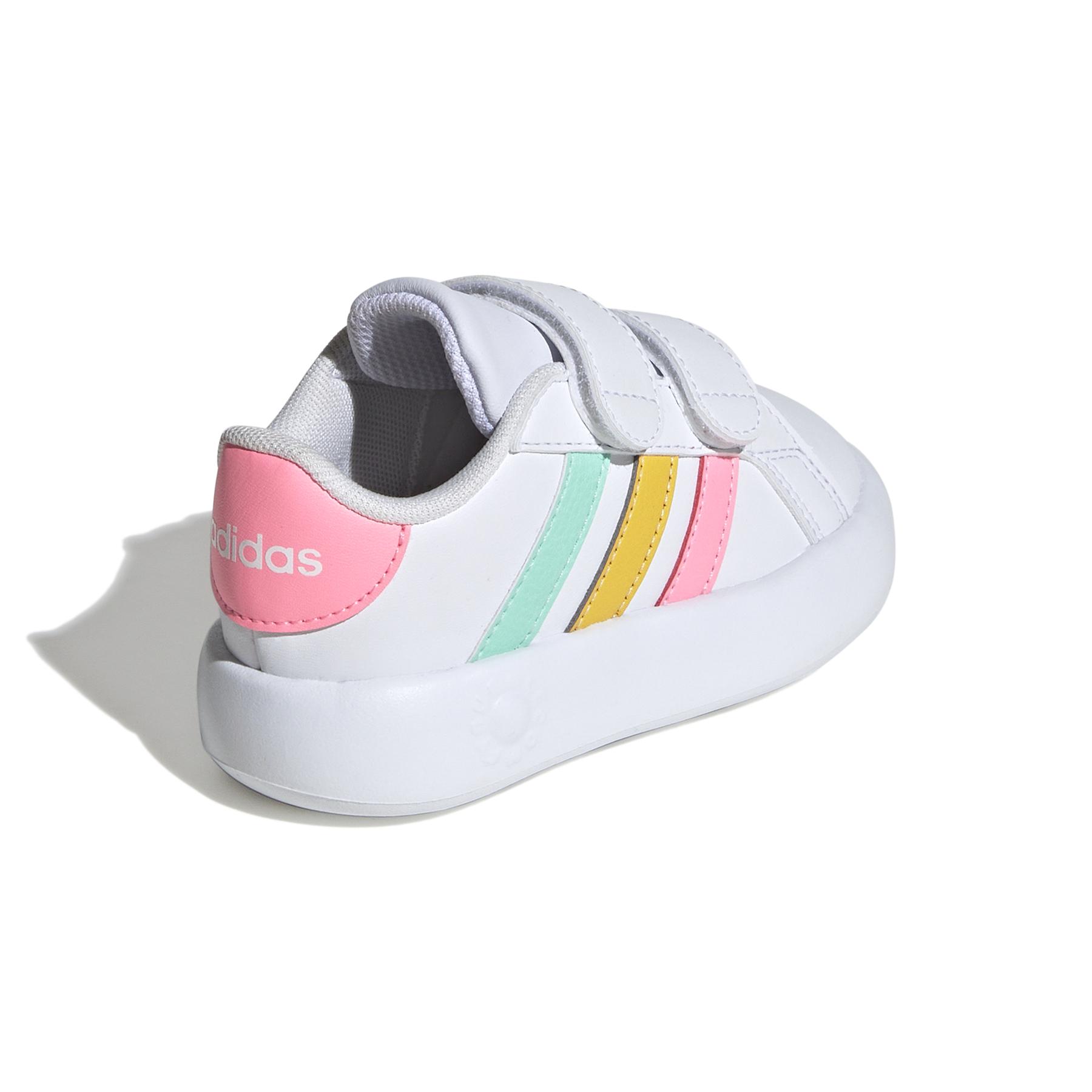 product/a/d/adidas_ie1371_7_footwear_photography_back_lateral_top_view_white.jpg