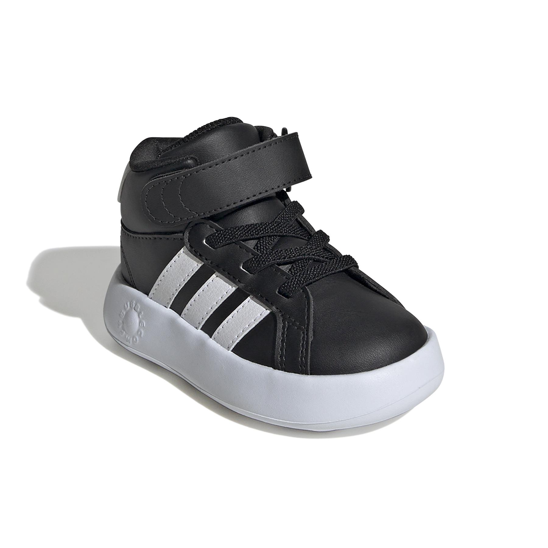 product/a/d/adidas_ie3867_6_footwear_photography_front_lateral_top_view_white.jpg