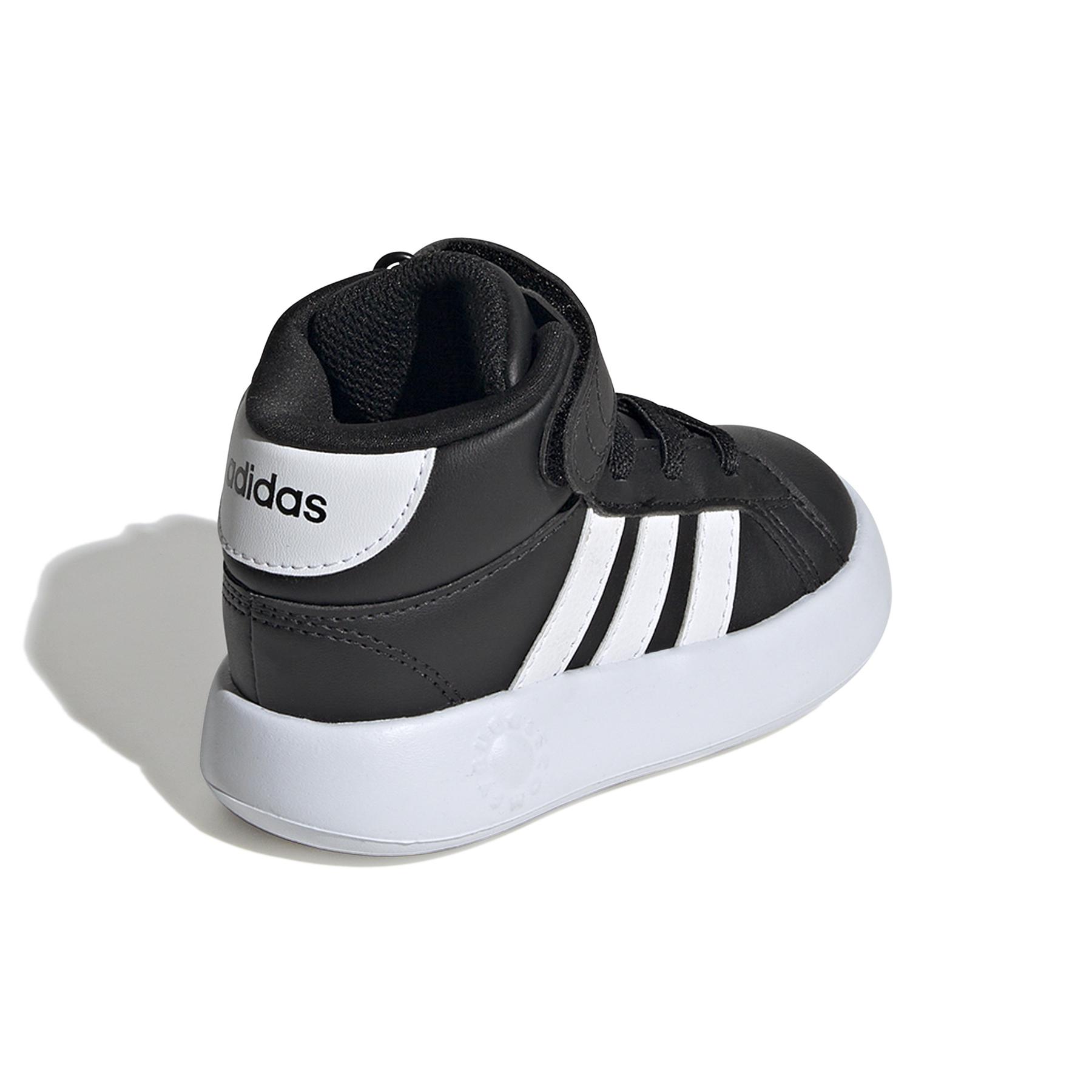 product/a/d/adidas_ie3867_7_footwear_photography_back_lateral_top_view_white.jpg