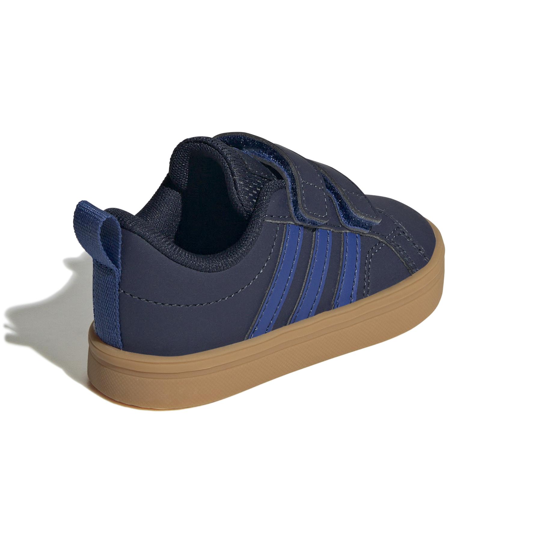 product/a/d/adidas_ie6126_7_footwear_photography_back_lateral_top_view_white.jpg