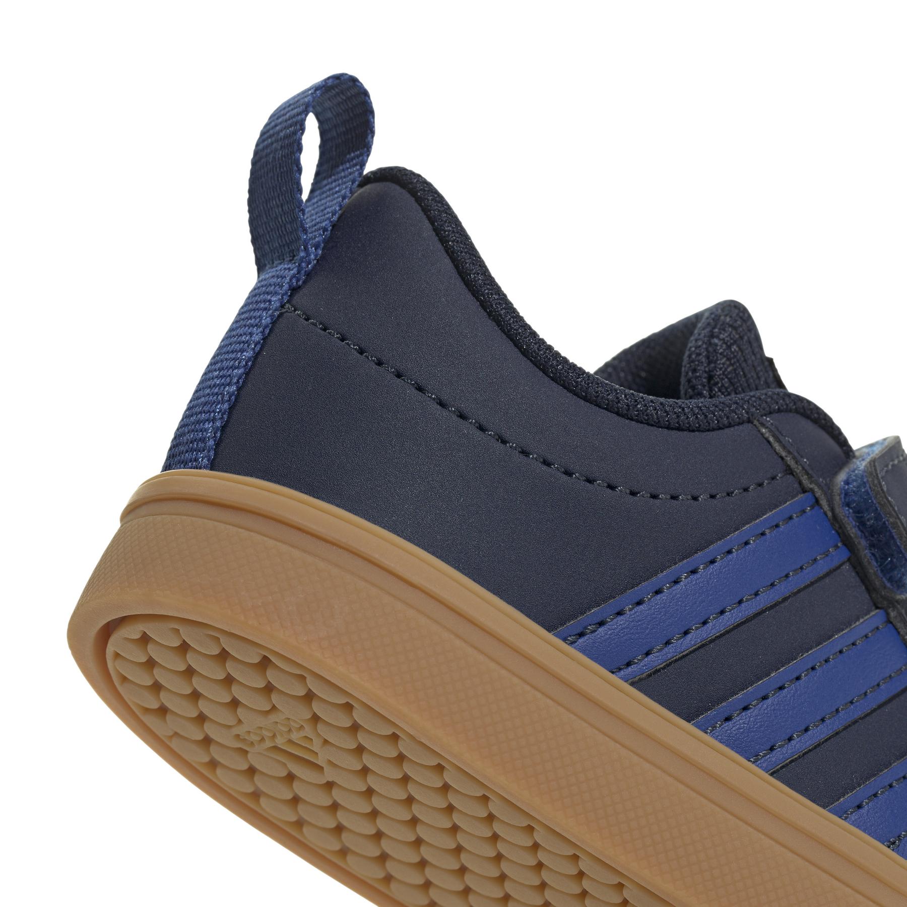 product/a/d/adidas_ie6126_8_footwear_photography_detail_view_1_white.jpg