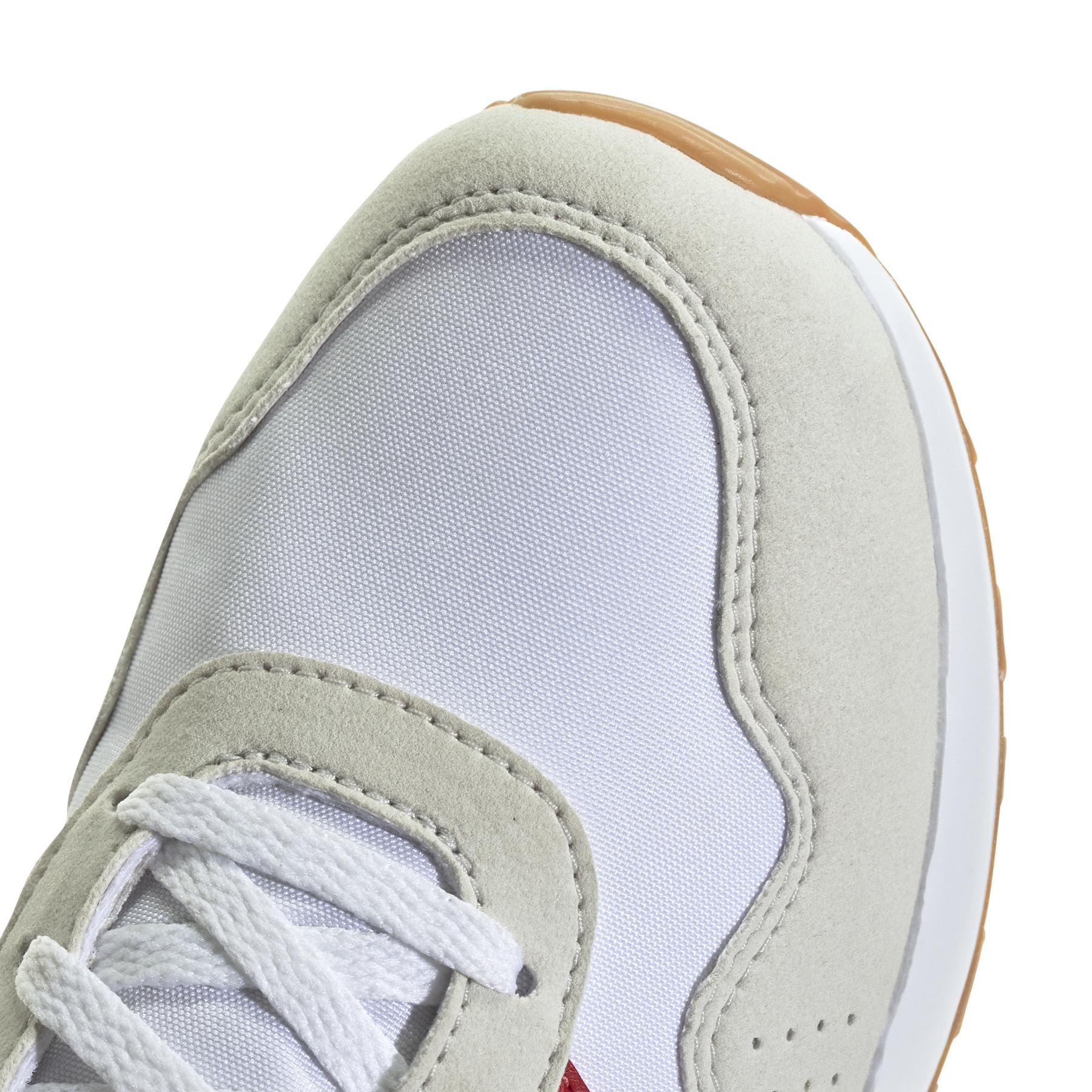 product/a/d/adidas_ie6441_8_footwear_photography_detail_view_1_white.jpg