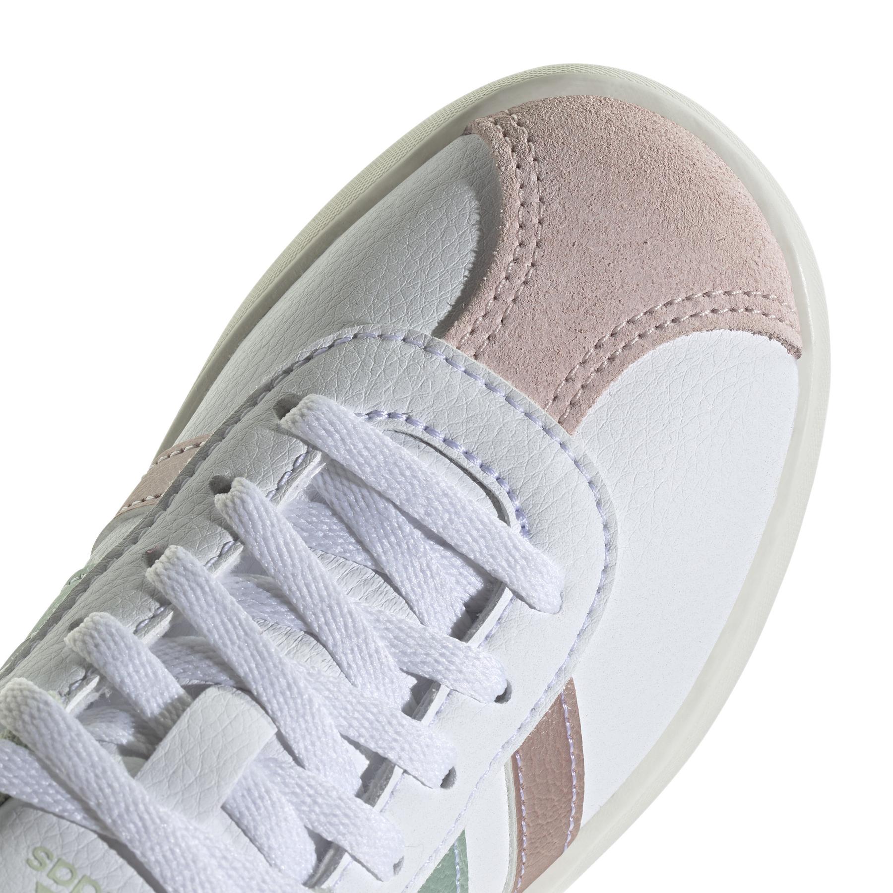 product/a/d/adidas_ie6444_9_footwear_photography_detail_view_2_white.jpg