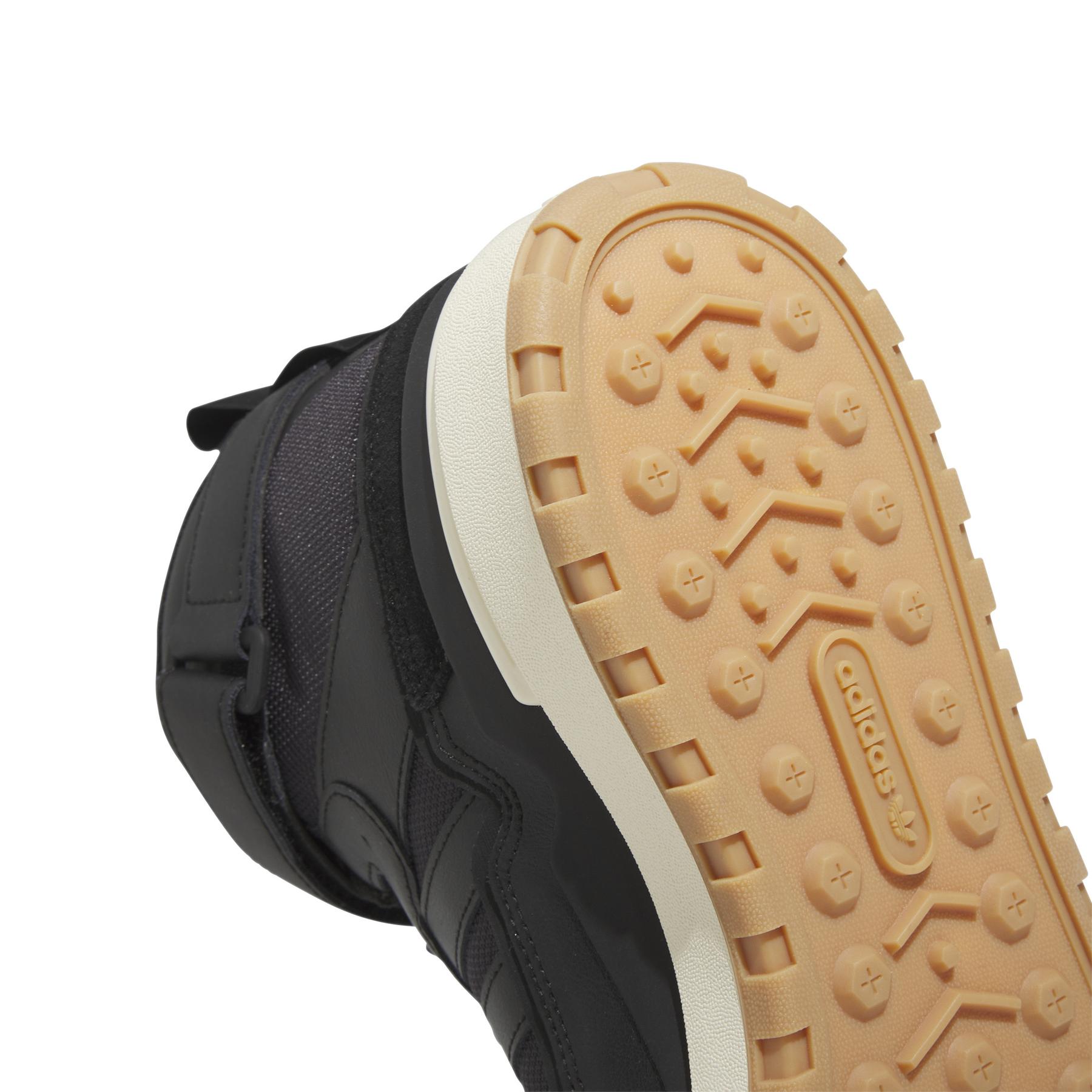 product/a/d/adidas_ie7206_9_footwear_photography_detail_view_2_white.jpg