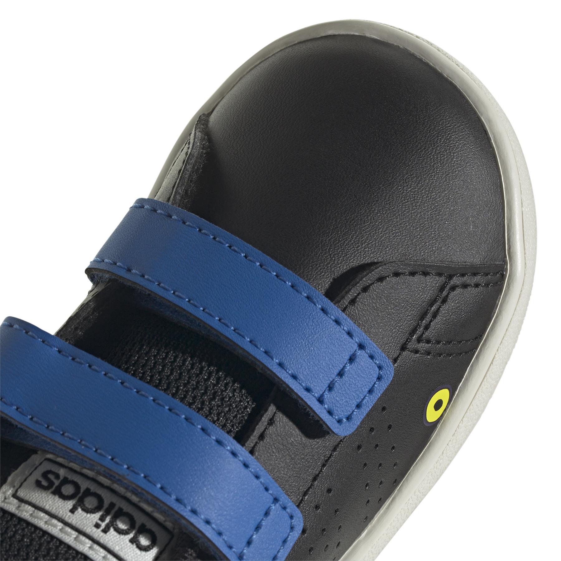 product/a/d/adidas_ie7457_8_footwear_photography_detail_view_1_white_bv.jpg